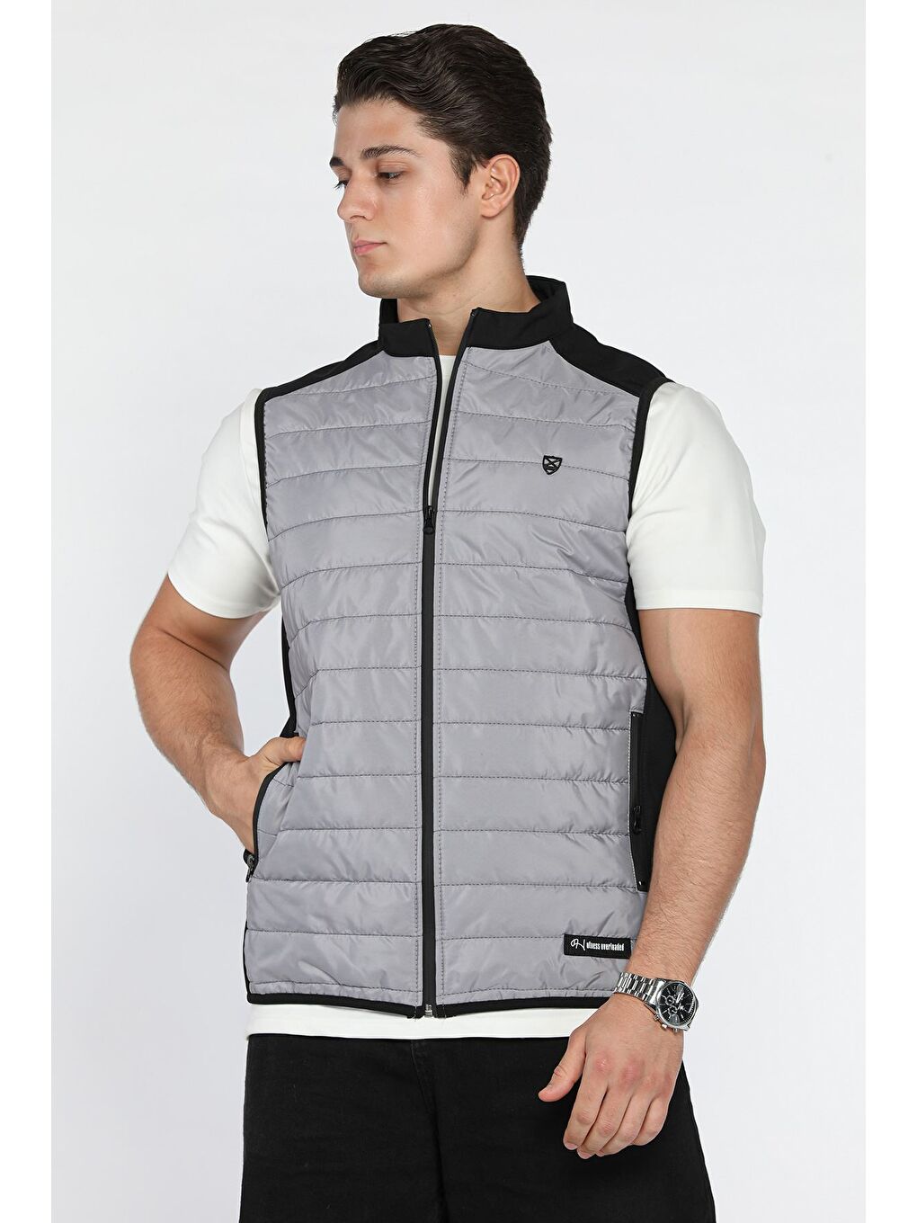 Gri Erkek Kapitoneli Cepli İnce Yelek-1