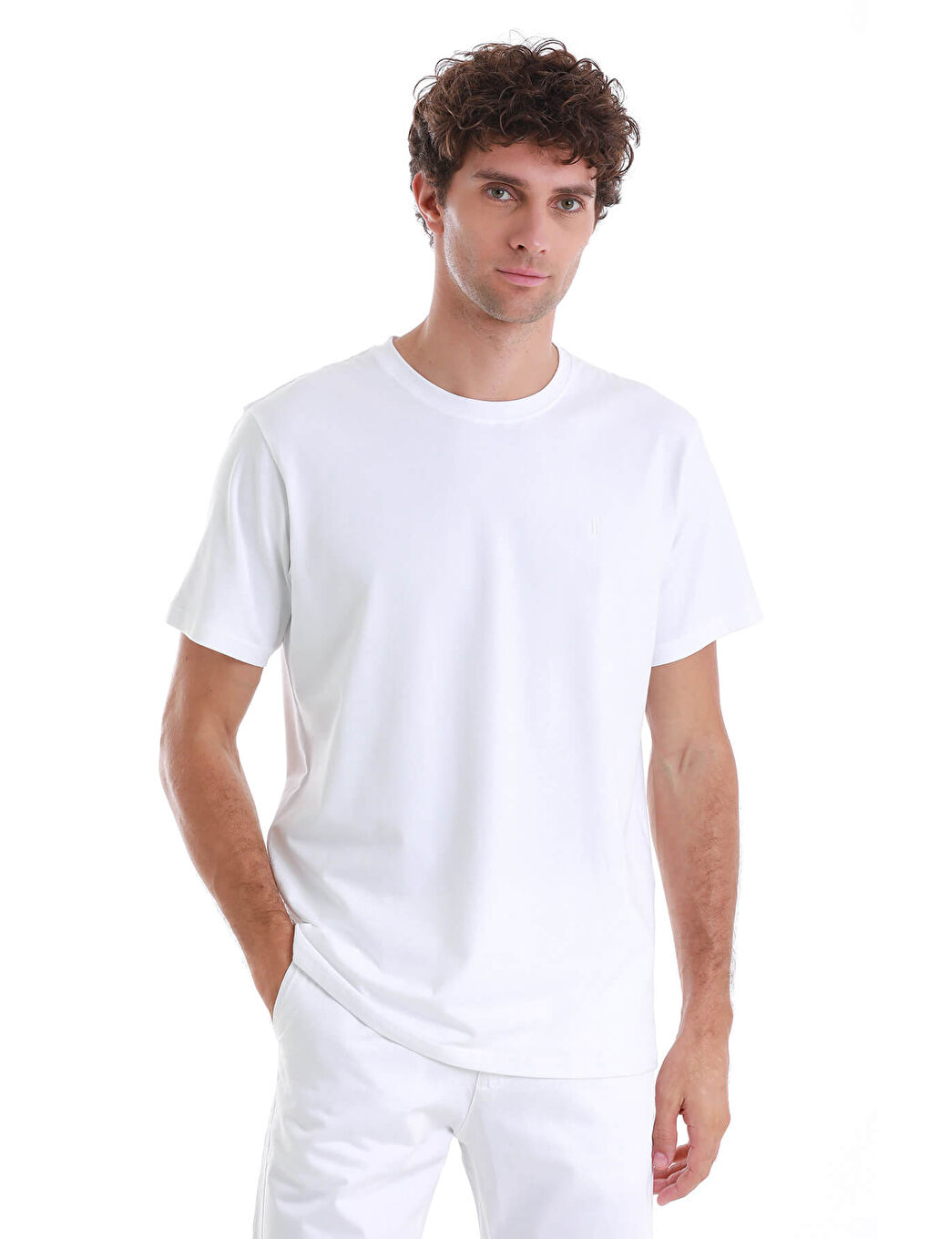 Beyaz Regular Fit Düz Pamuklu Bisiklet Yaka Triko Tişört