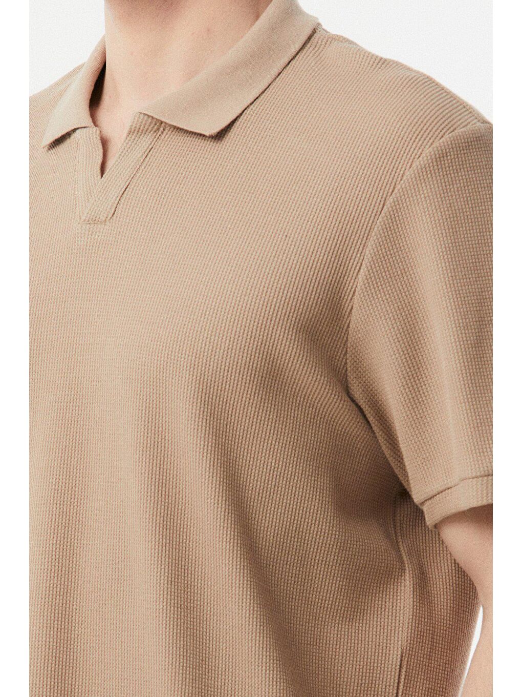 Bej Waffle Polo Yaka Tişört-3
