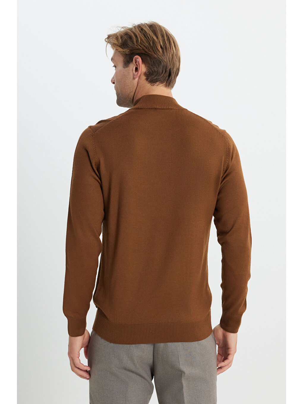 Kahverengi Erkek Tarçın Yünlü Sıcak Tutan Standart Fit Normal Kesim Yarım Balıkçı Yaka Triko Kazak-4