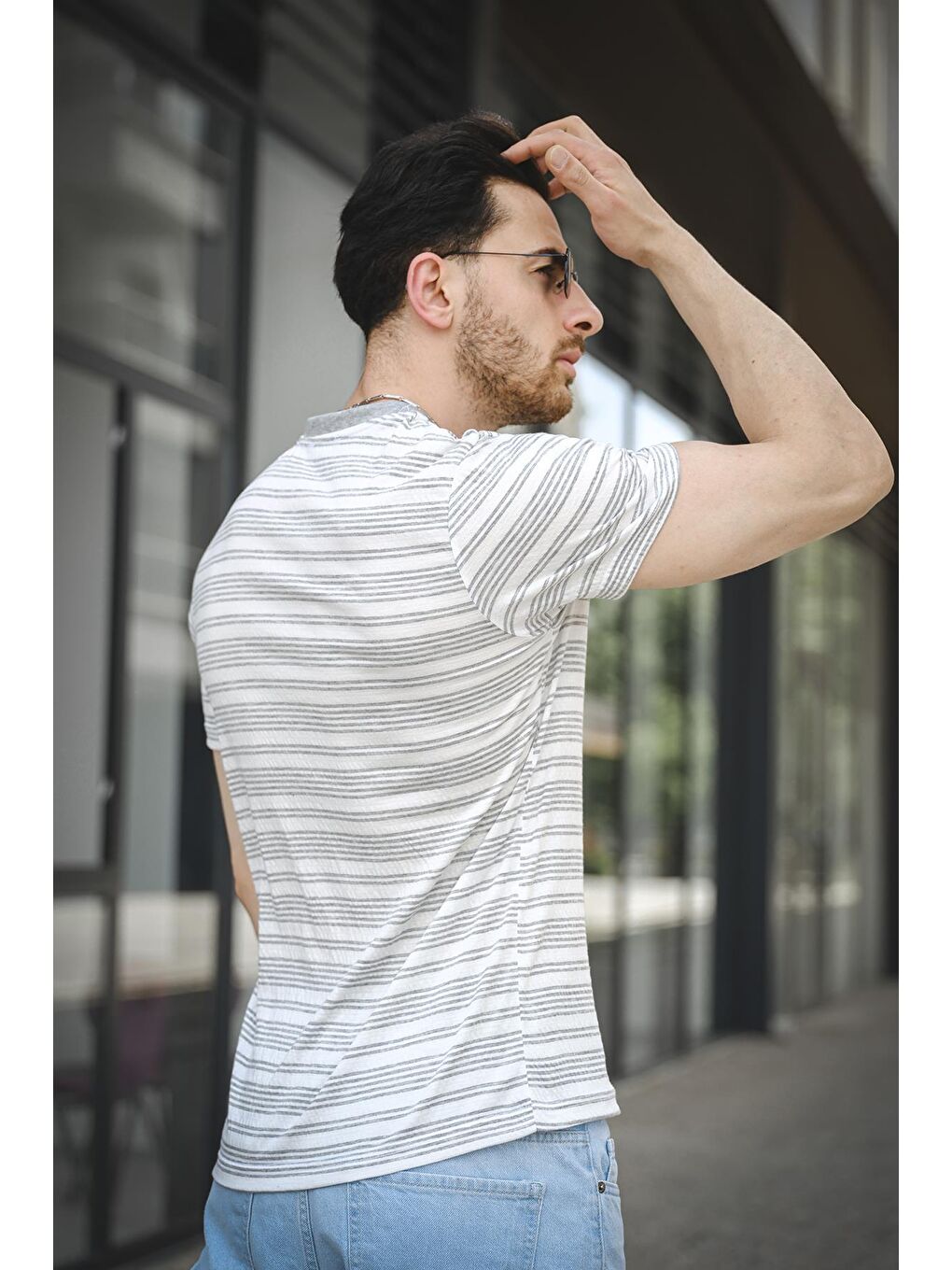 Gri Çizgili Örme Yaka Likralı Erkek Tshirt-2