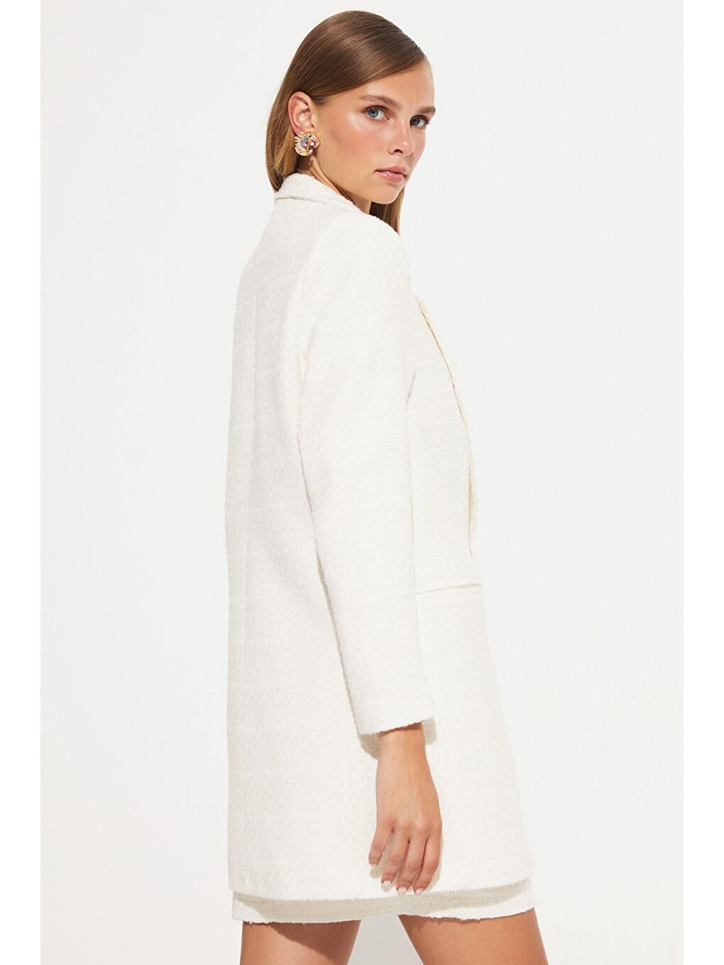 Beyaz Tuvit Kruvaze Kapamlı Ceket Etek Takım-4