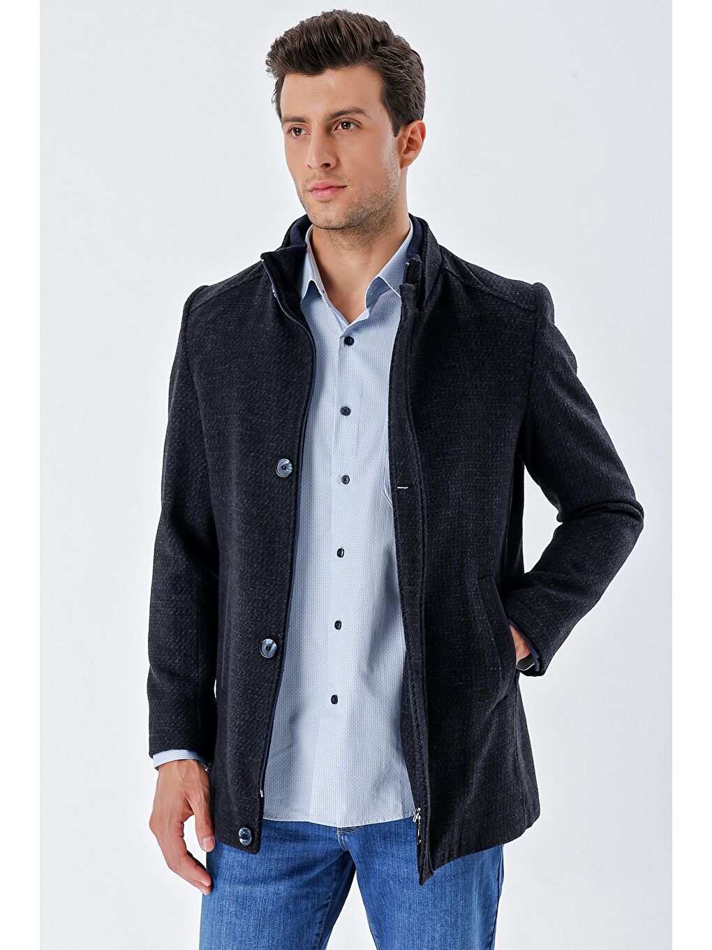 Koyu Lacivert Kaşe Hakim Yaka Desenli Yırtmaçlı Astarlı Slim Fit Dar Kesim Klasik Kaban 1008235151-2