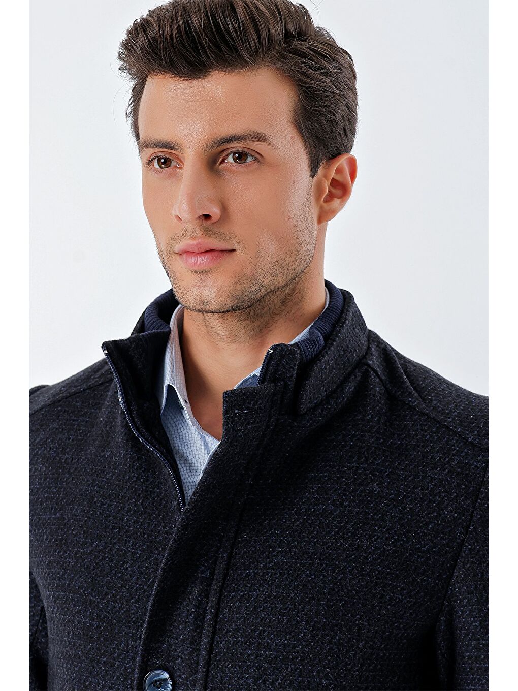 Koyu Lacivert Kaşe Hakim Yaka Desenli Yırtmaçlı Astarlı Slim Fit Dar Kesim Klasik Kaban 1008235151-4