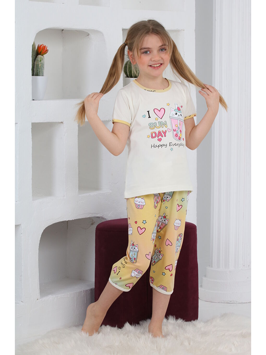 Kapi Kids Ekru Kız Çocuk Kaprili-Baskılı Pijama Takımı 3-11 Yaş Mnx 6083-84