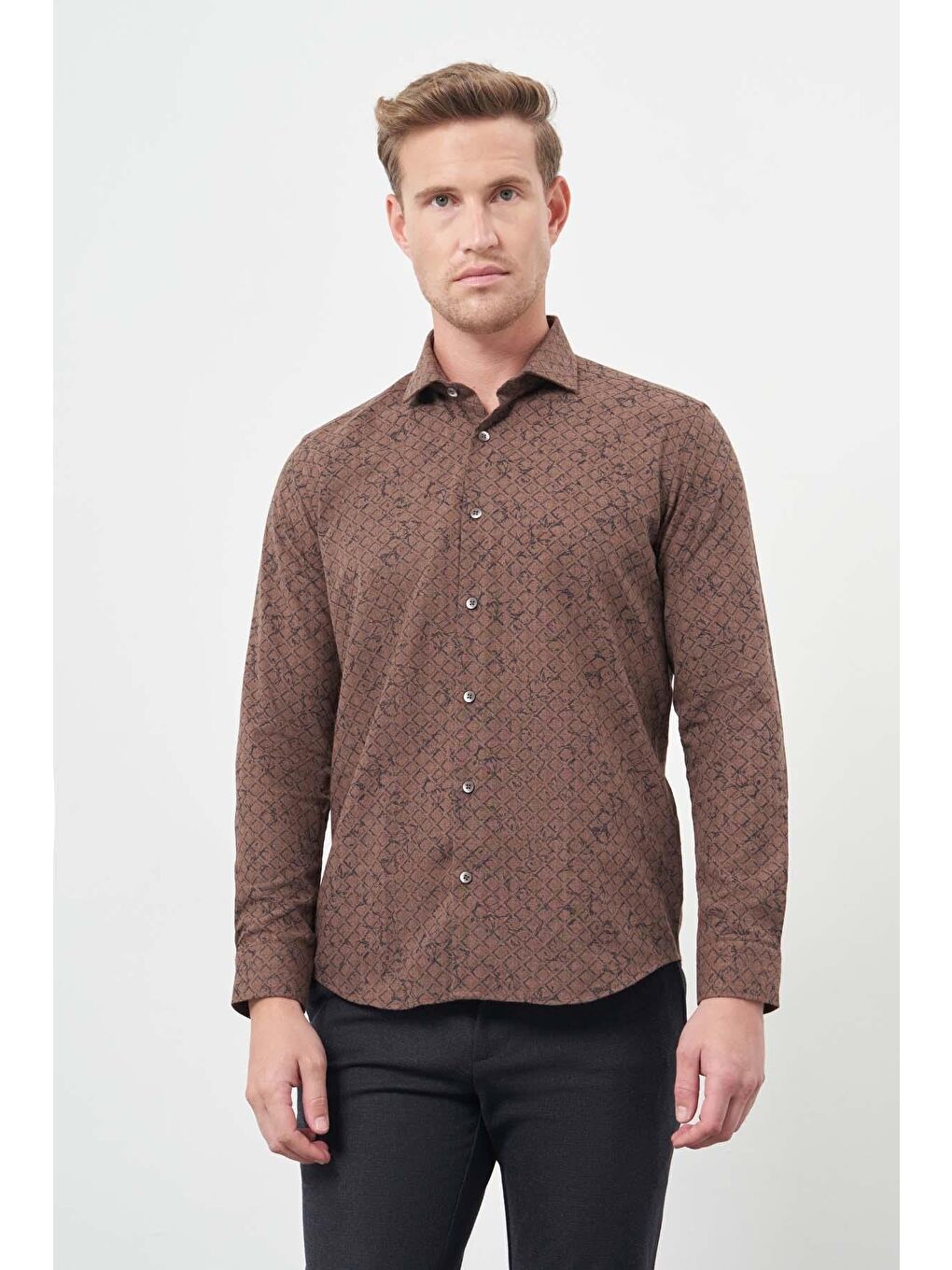 Koyu Kahverengi Uzun Kol Yarım İtalyan Yaka Cepsiz Pamuklu Classic Slim Fit Gömlek 1004245222