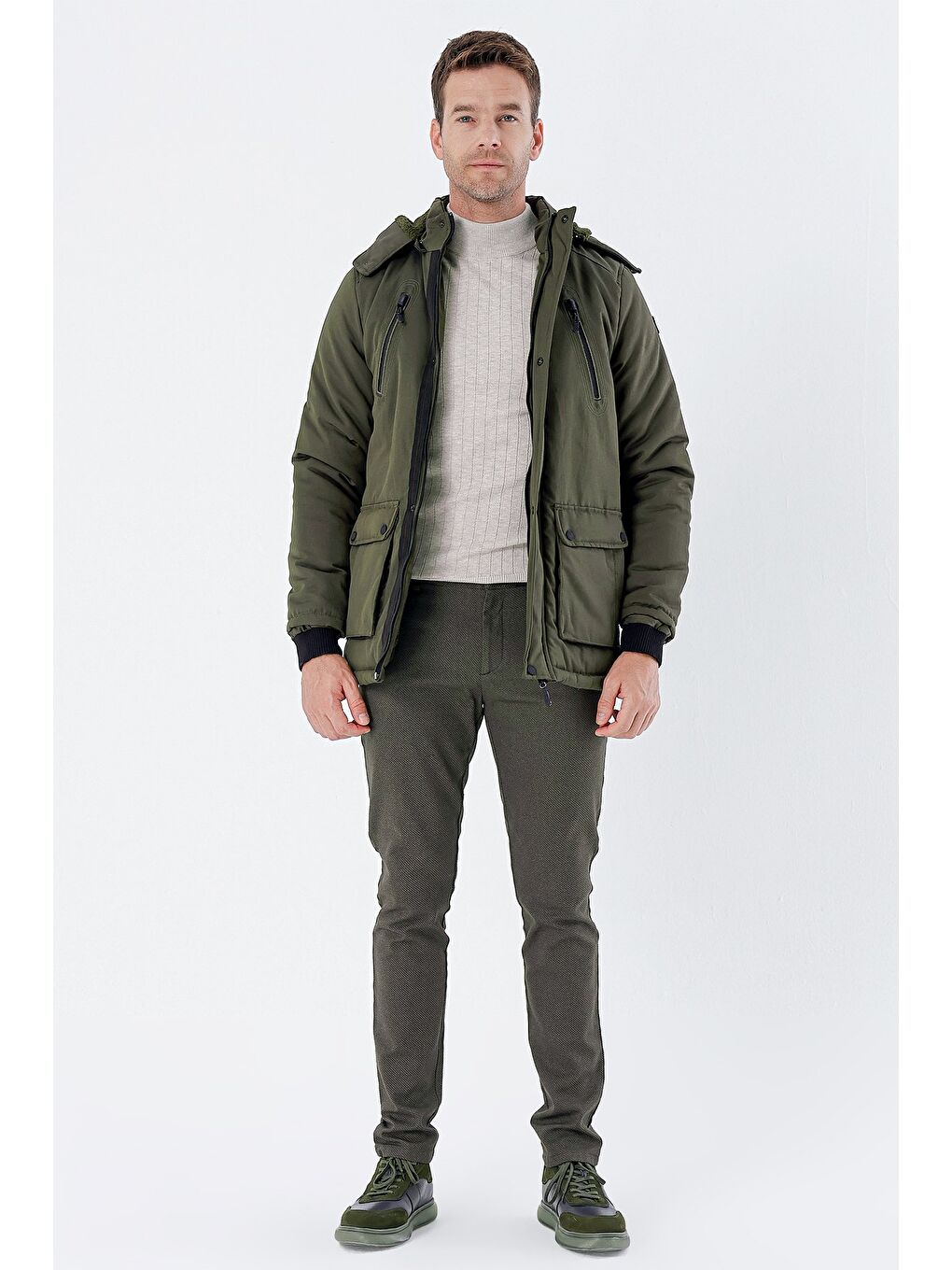 Koyu Haki Kapüşonlu Pamuklu Astarlı Comfort Fit Rahat Kesim Casual Kaban 1008235169-4