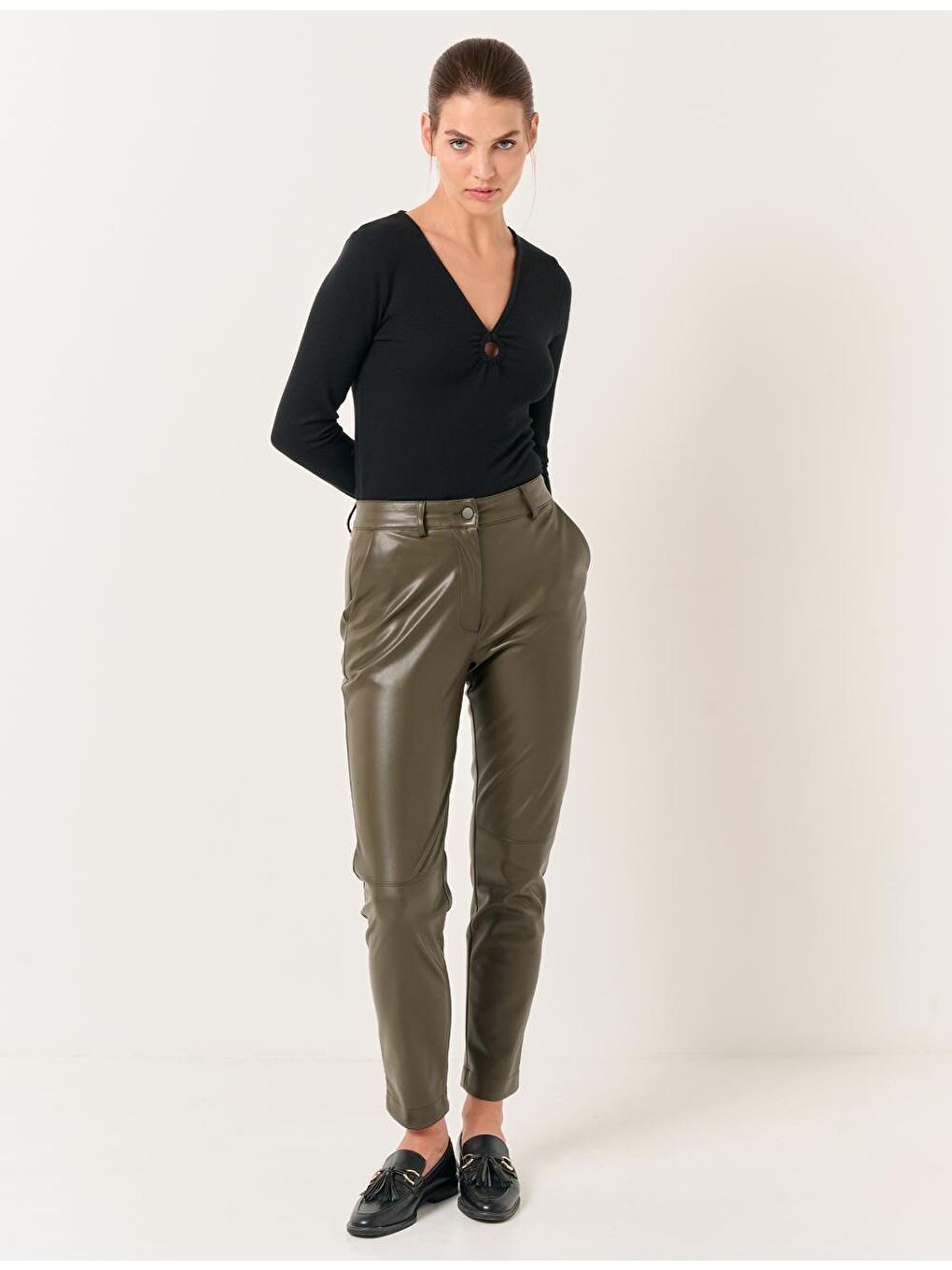 Koyu Haki Yüksek Bel Dar Paça Deri Pantolon