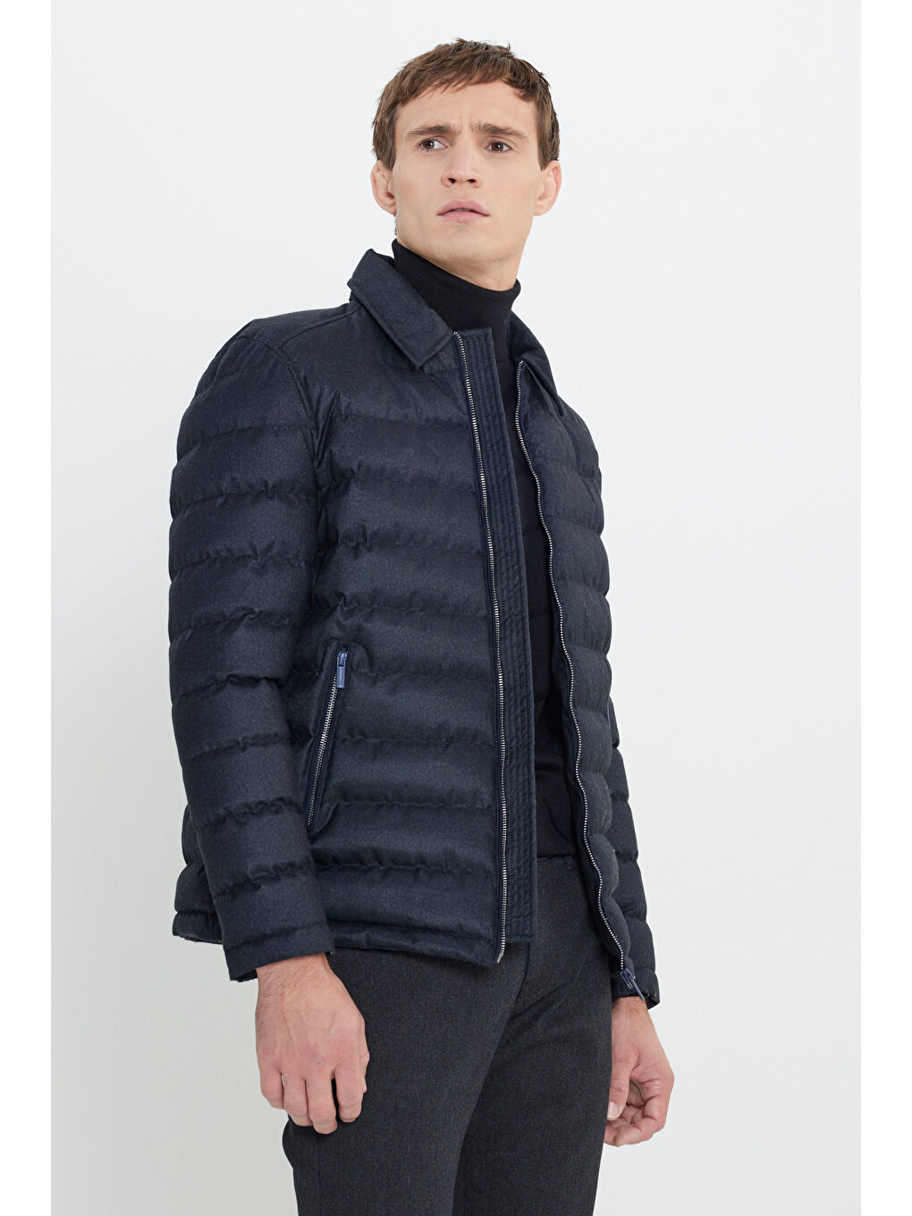 Erkek Lacivert Standart Fit Normal Kesim Gömlek Yaka Fermuarlı Yan Cepli Kapitone Desenli Şişme Mont-2