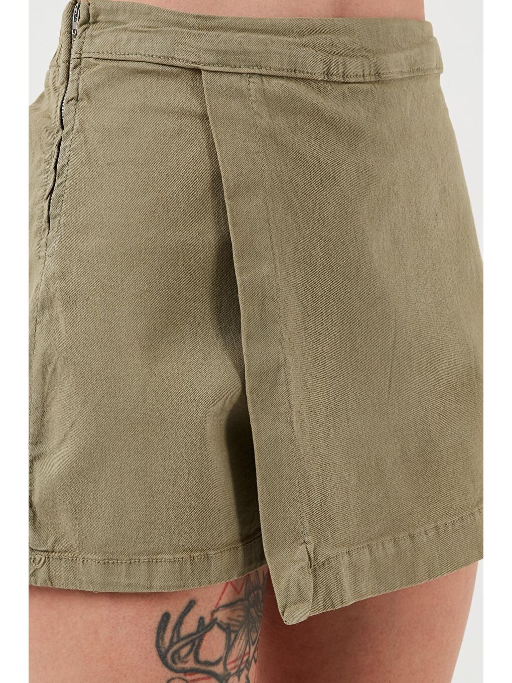 Haki Pamuklu Fermuarlı Asimetrik Mini Kadın Şort Etek 668Yp4411-4