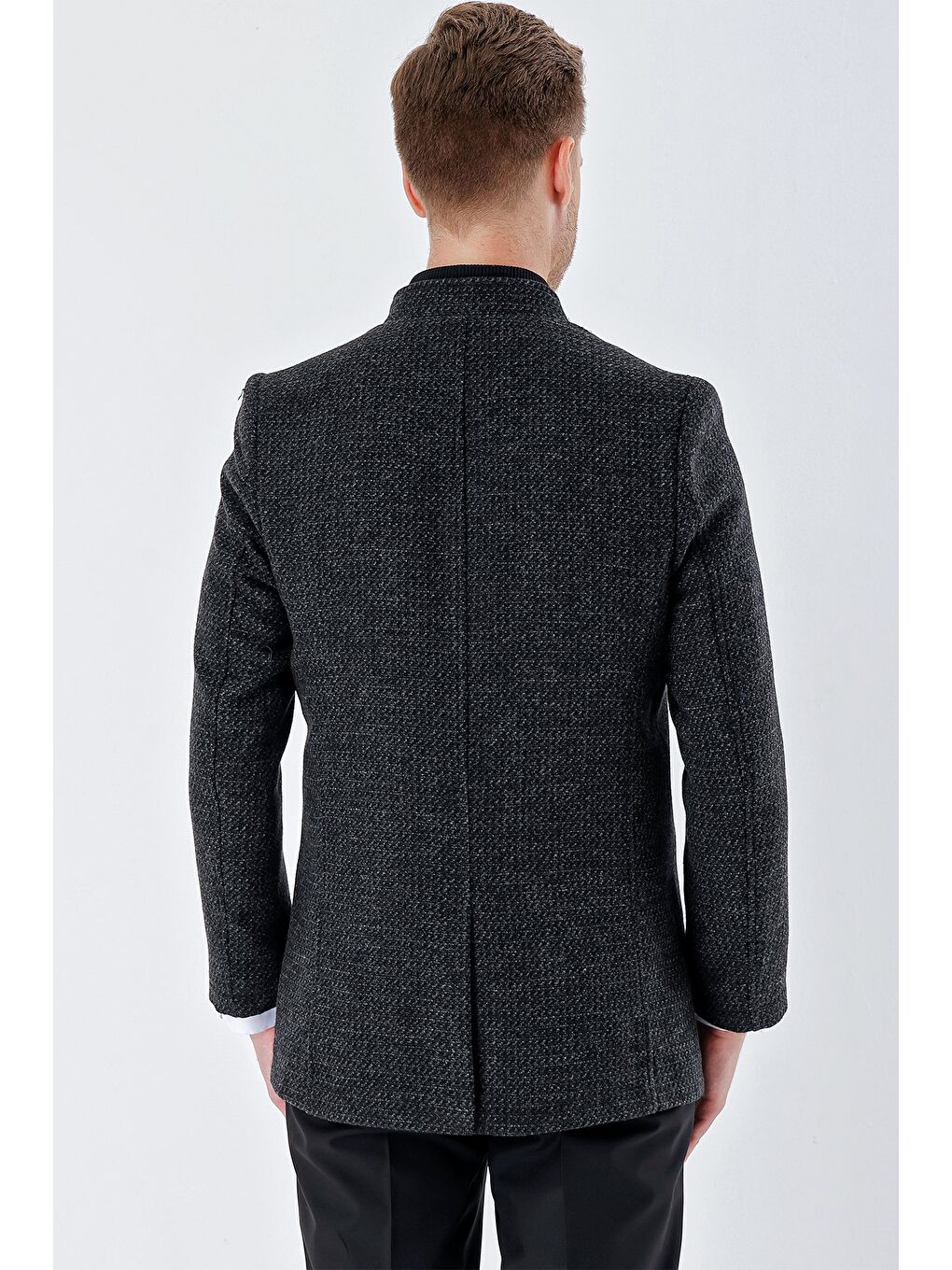 Siyah Kaşe Hakim Yaka Desenli Yırtmaçlı Astarlı Slim Fit Dar Kesim Klasik Kaban 1008235151-1