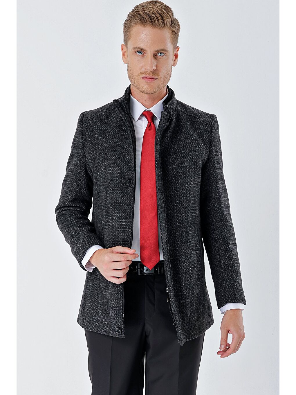 Siyah Kaşe Hakim Yaka Desenli Yırtmaçlı Astarlı Slim Fit Dar Kesim Klasik Kaban 1008235151-2