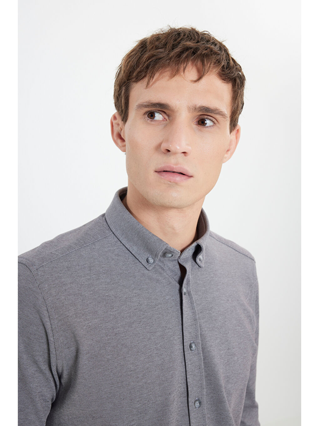 Erkek Gri Pamuklu Örme Slim Fit Dar Kesim Düğmeli Yaka Gömlek-4