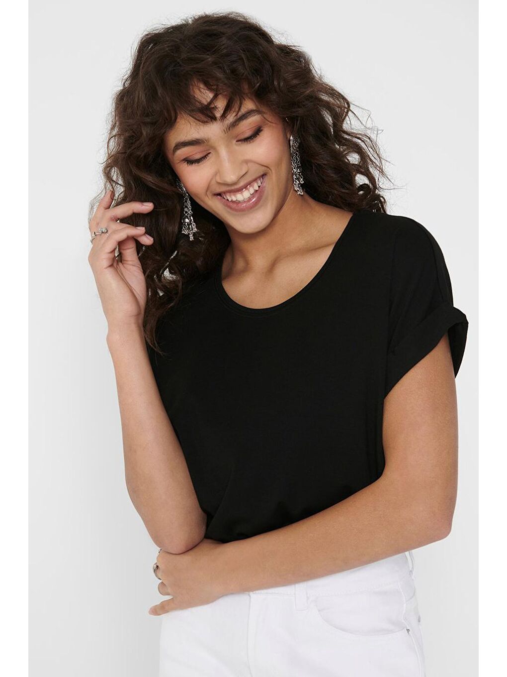 Siyah Regular Fit Bisiklet Yaka Onlmoster Kadın T Shirt 15106662-1