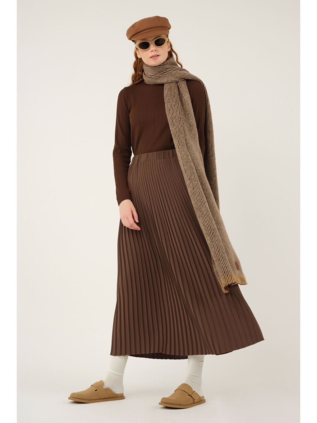 Kahverengi Piliseli Etek Kahve