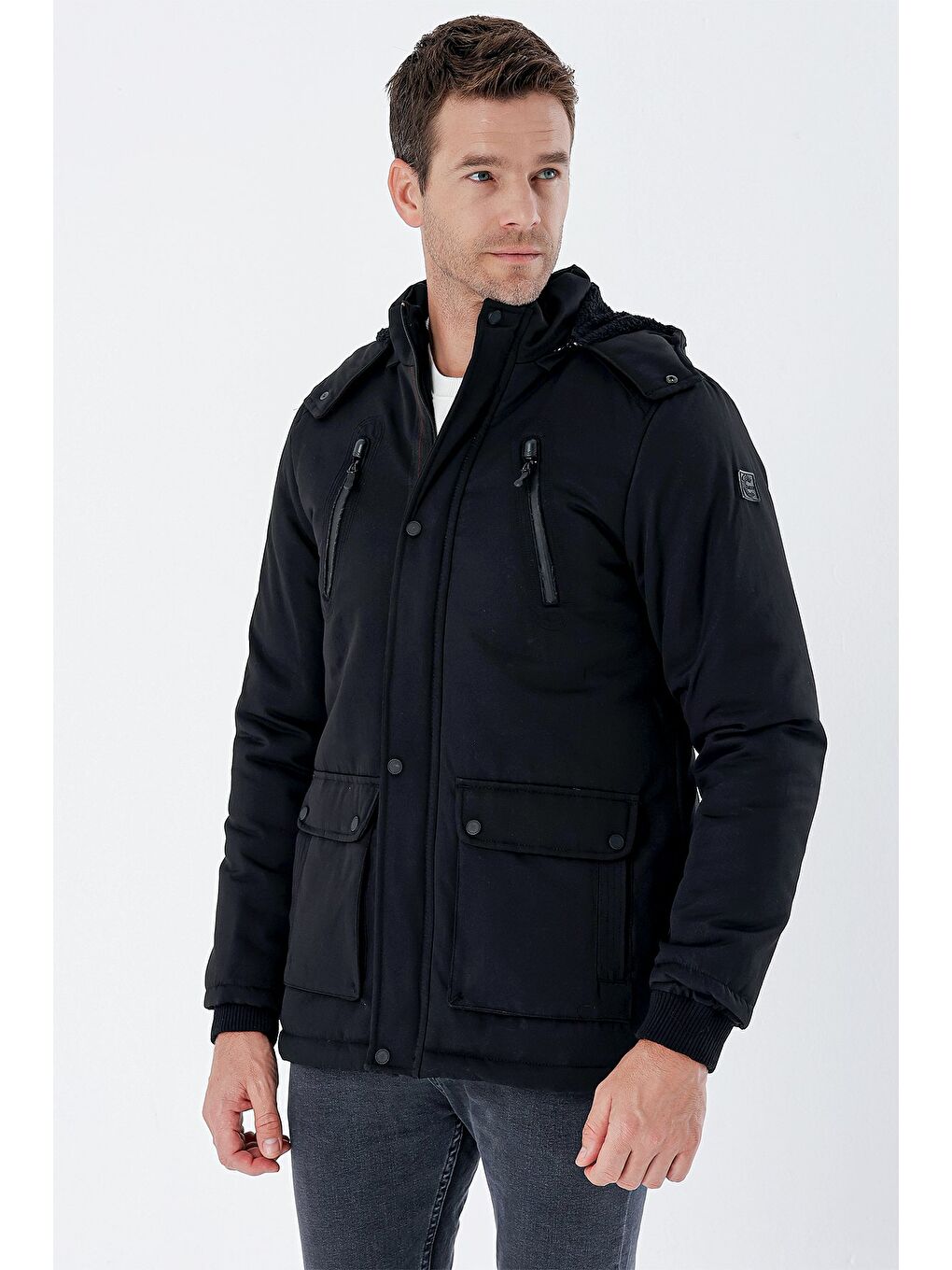 Siyah Kapüşonlu Pamuklu Astarlı Comfort Fit Rahat Kesim Casual Kaban 1008235169-4