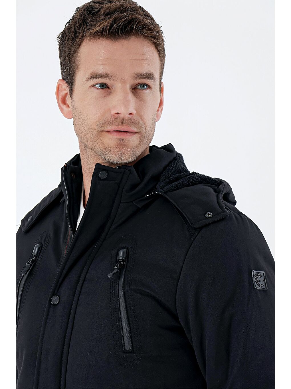 Siyah Kapüşonlu Pamuklu Astarlı Comfort Fit Rahat Kesim Casual Kaban 1008235169-5