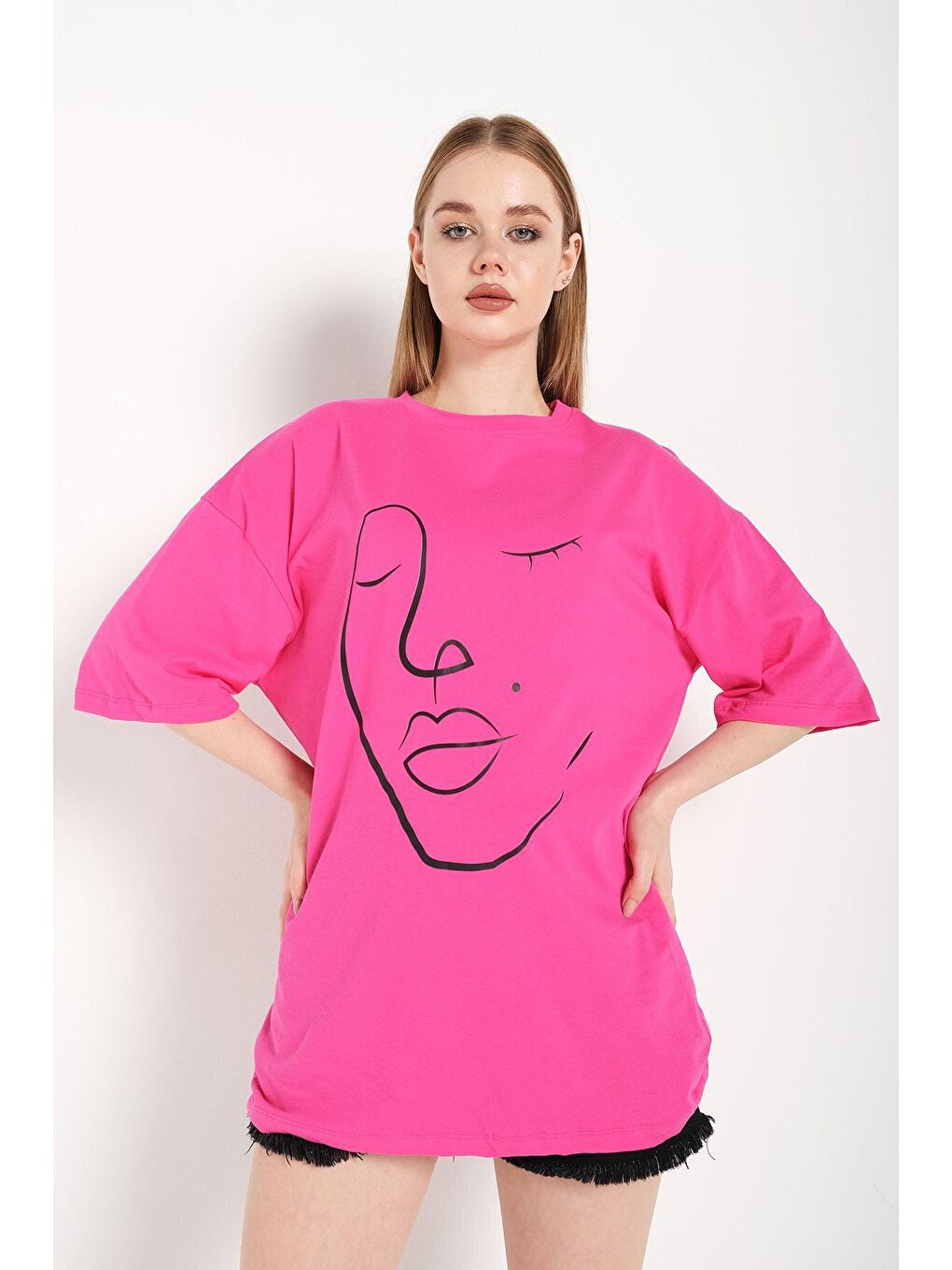 Trendseninle Pembe Kadın Fuşya Silüet Tasarım Baskılı Oversize tişört - 1