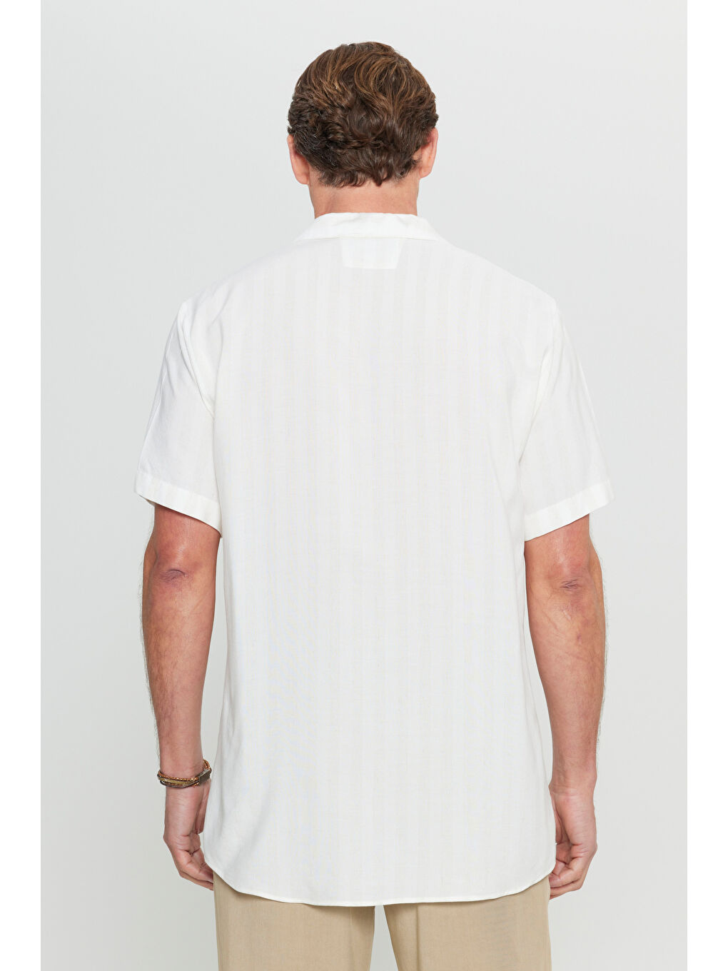 Erkek Bej Yumuşak Dokulu Comfort Fit Rahat Kesim Hawai Yaka Gömlek-4