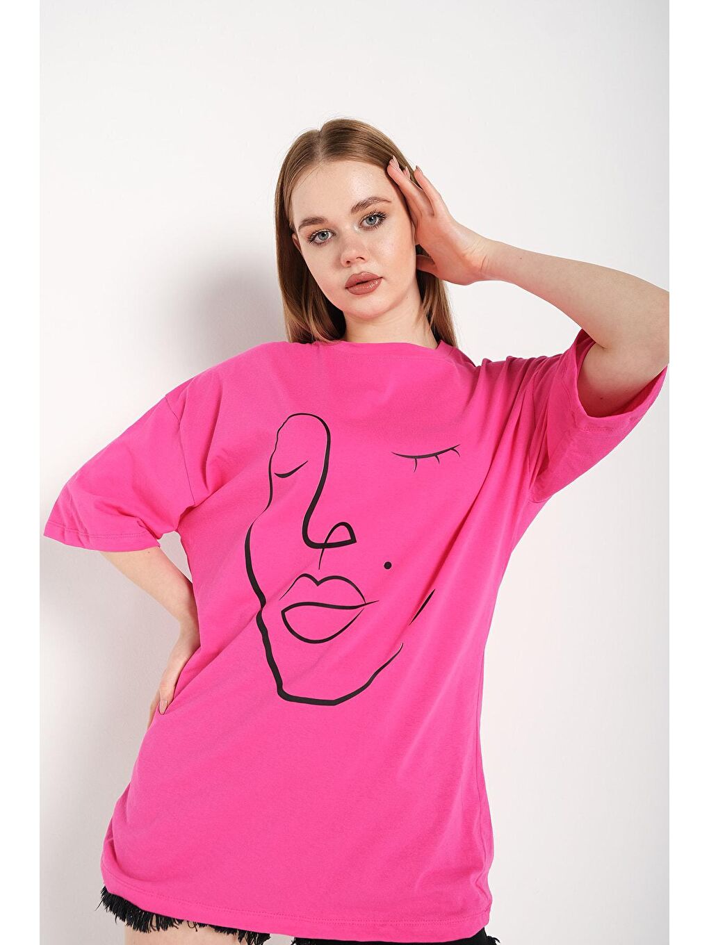 Trendseninle Pembe Kadın Fuşya Silüet Tasarım Baskılı Oversize tişört - 2