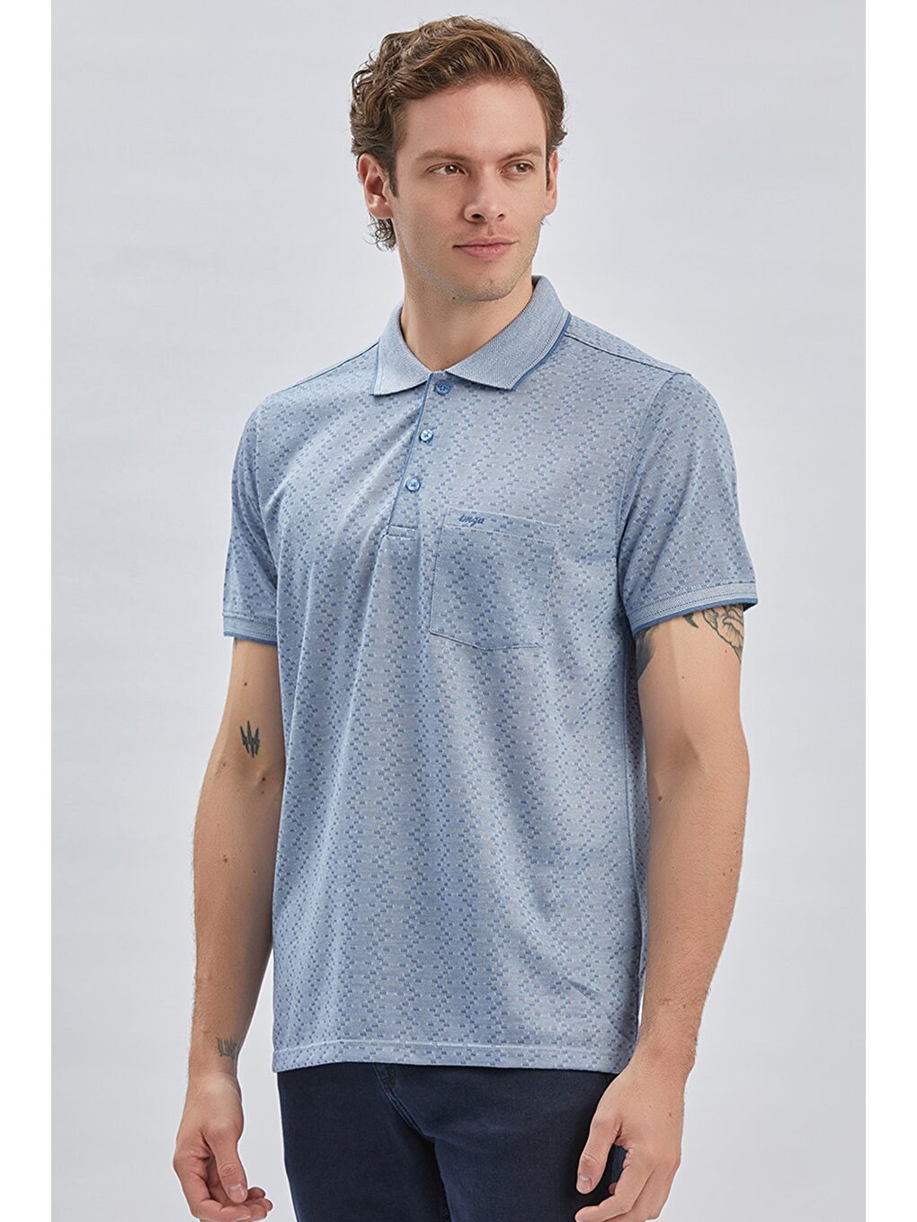 Koyu Mavi Desenli Jakarlı Polo Yaka Cepli Klasik Comfort Fit Rahat Kesim Tişört 1011240170-2