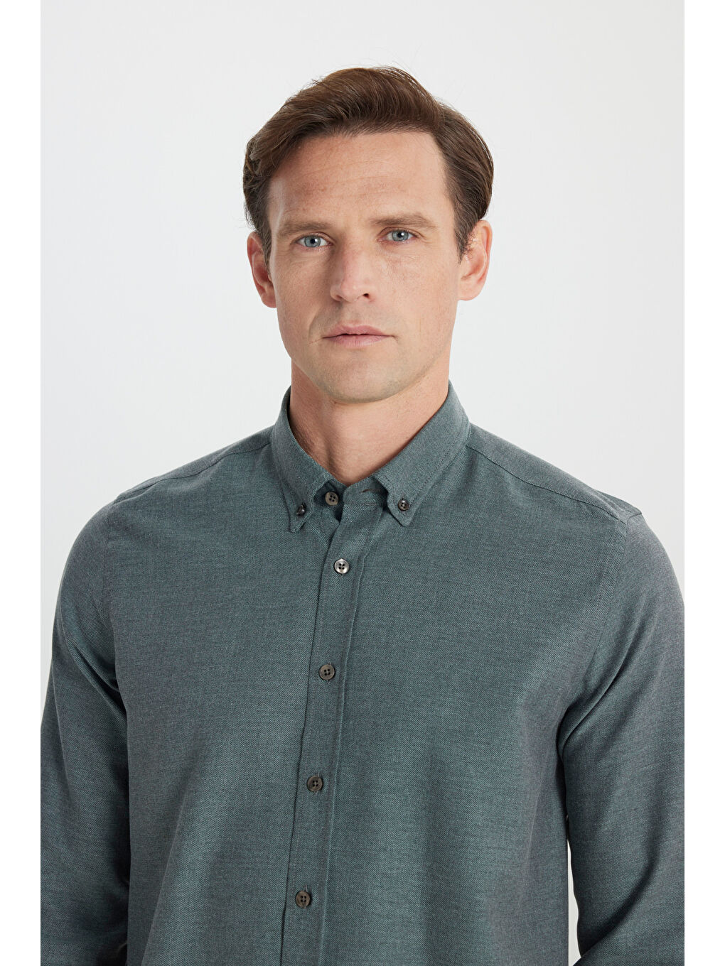 Erkek Koyu Yeşil Pamuklu Flanel Slim Fit Dar Kesim Düğmeli Yaka Gömlek-3
