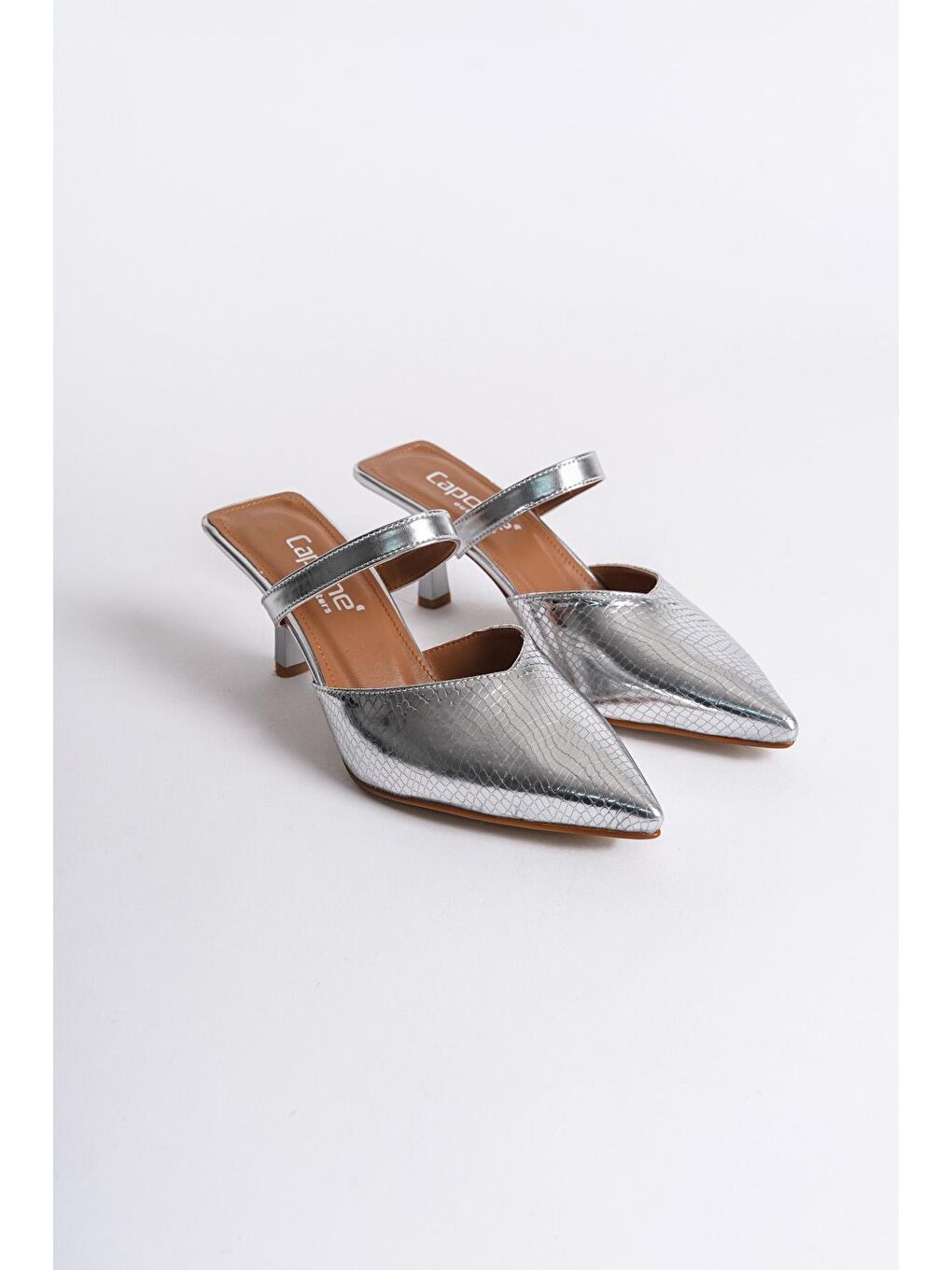 Gri Kadın Topuklu Terlik