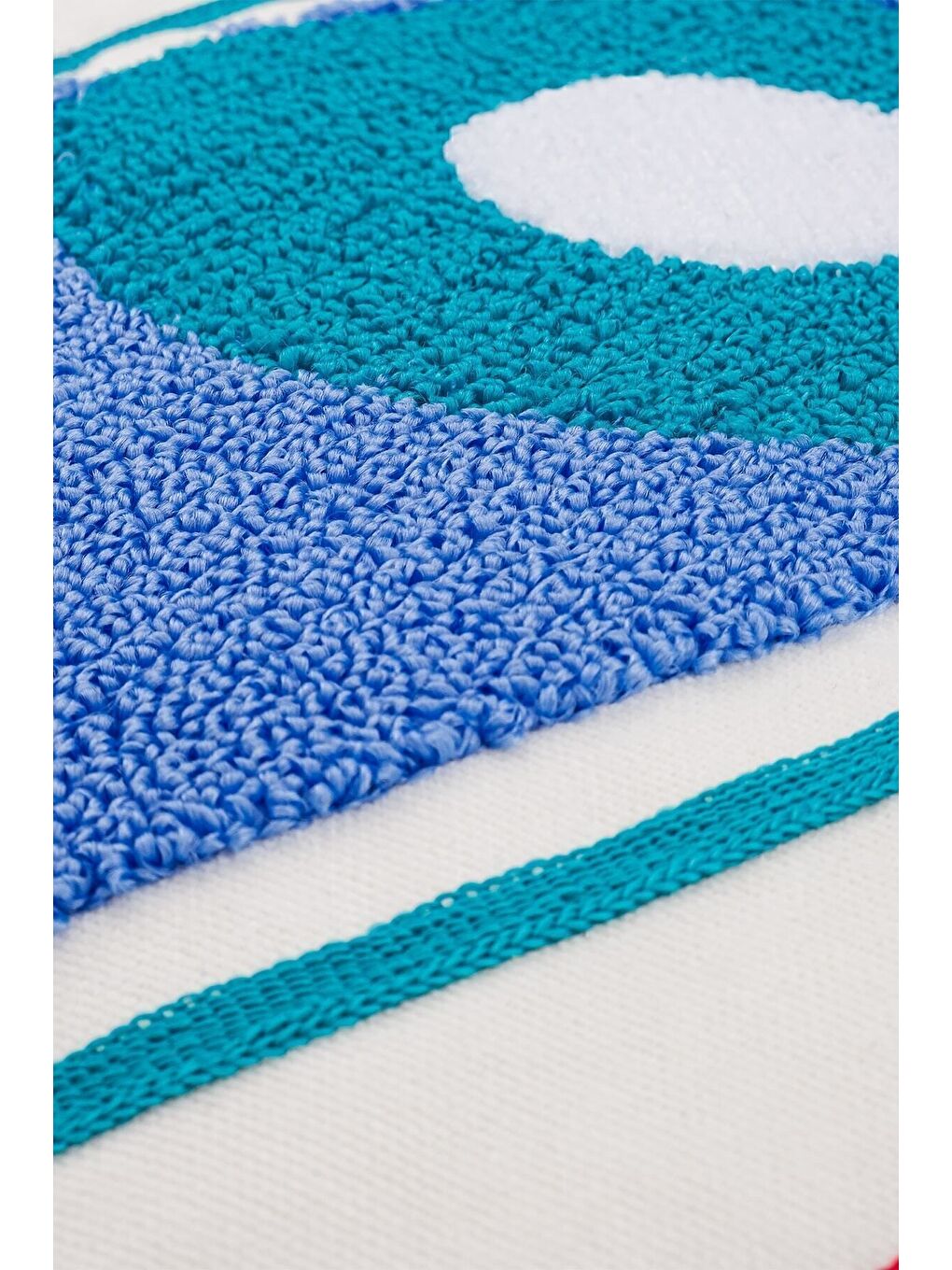 Beyaz Bohem 45x45 Özel Tasarım Punch Panç Süzene Desen Dekoratif Kırlent Kılıfı modern-1