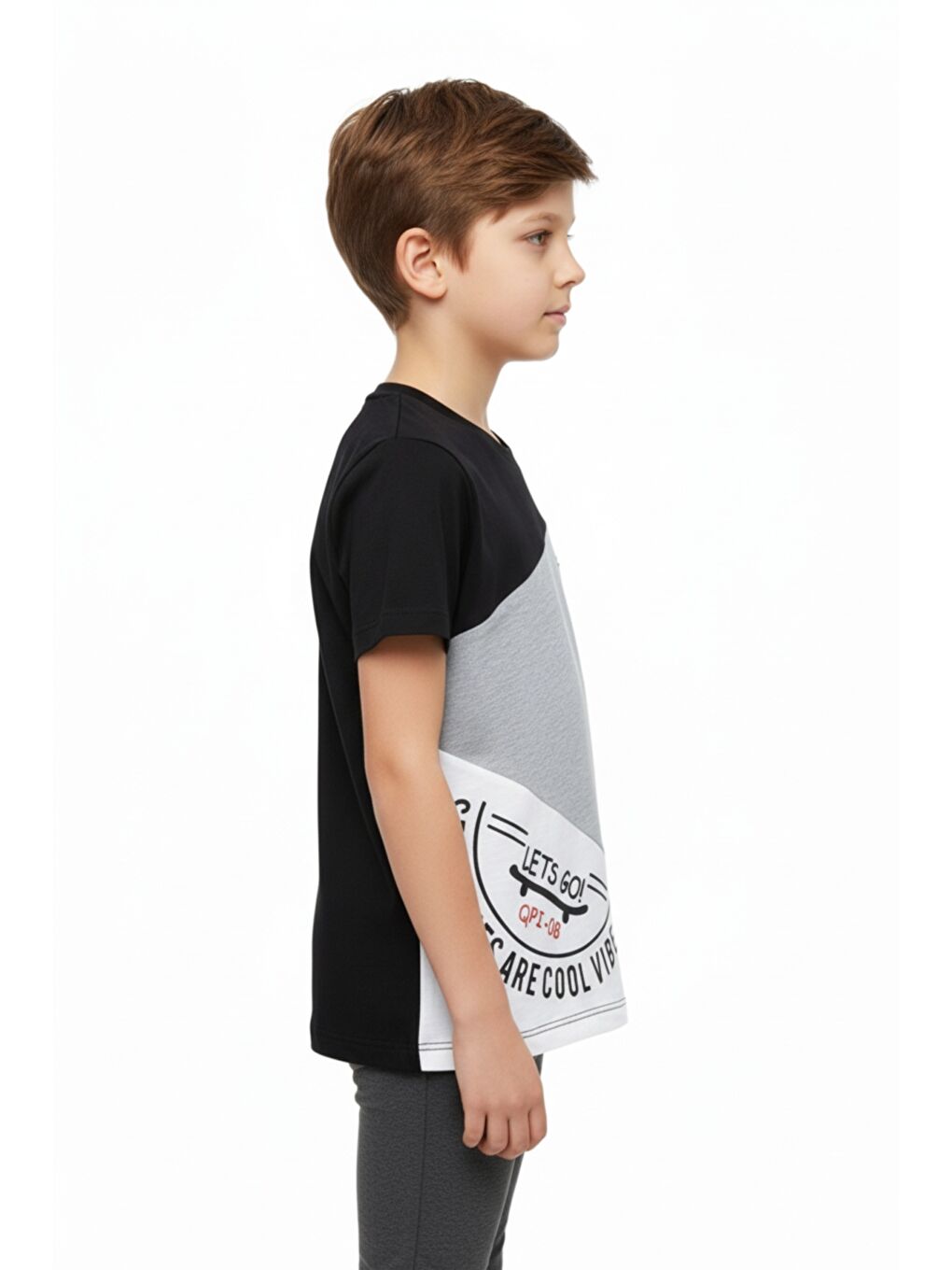 Siyah Erkek Çocuk Garnili Cepli Tişört-1