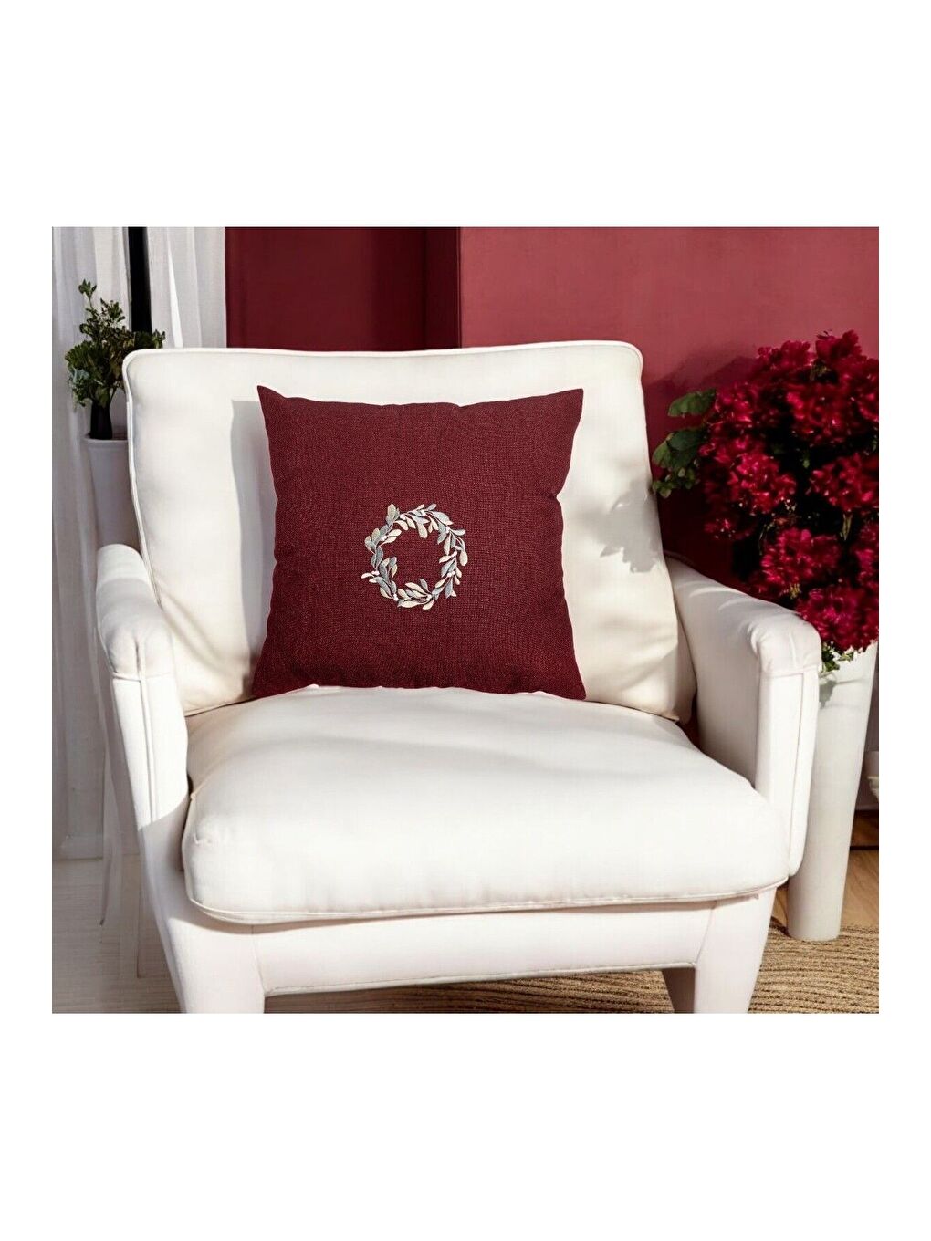 ASDIVA Nakışlı  Yılbaşı Konsepti Taç  Desenli  45x45 Dekoratif Kırlent Kılıfı Bordo - 1