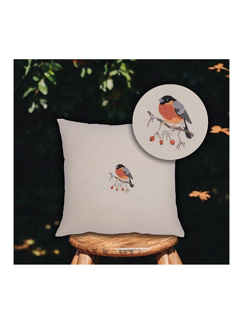 Turuncu Nakışlı   Hambez kumaş Kuş Desen 45x45 Dekoratif Kırlent Kılıfı Krem-1