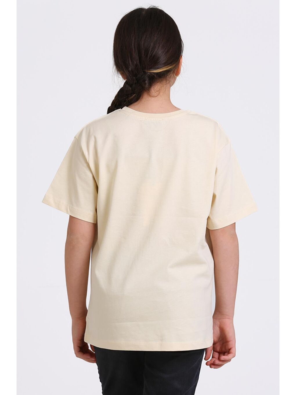 Ekru Krem Çiçek Desenli Baskılı 4-12 Yaş Tişört - 2432-1-1