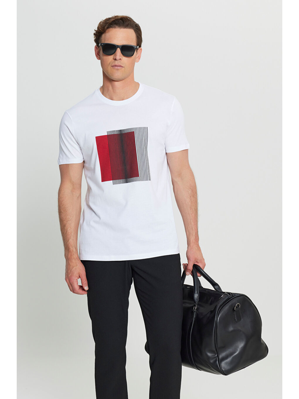 Erkek Beyaz Pamuklu Slim Fit Dar Kesim Bisiklet Yaka Baskılı Esnek Tişört-2