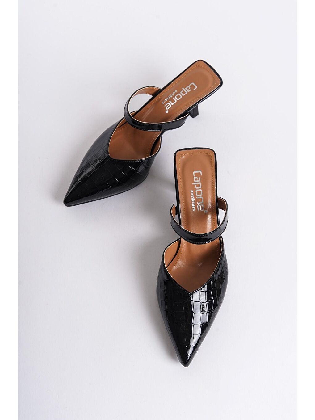 Siyah Kadın Topuklu Terlik-1