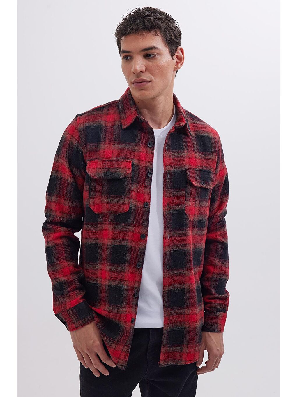 Karışık Erkek Slim Fit Dar Kesim Çift Cepli Kapaklı Spor Yaka Kareli Oduncu Gömlek-1