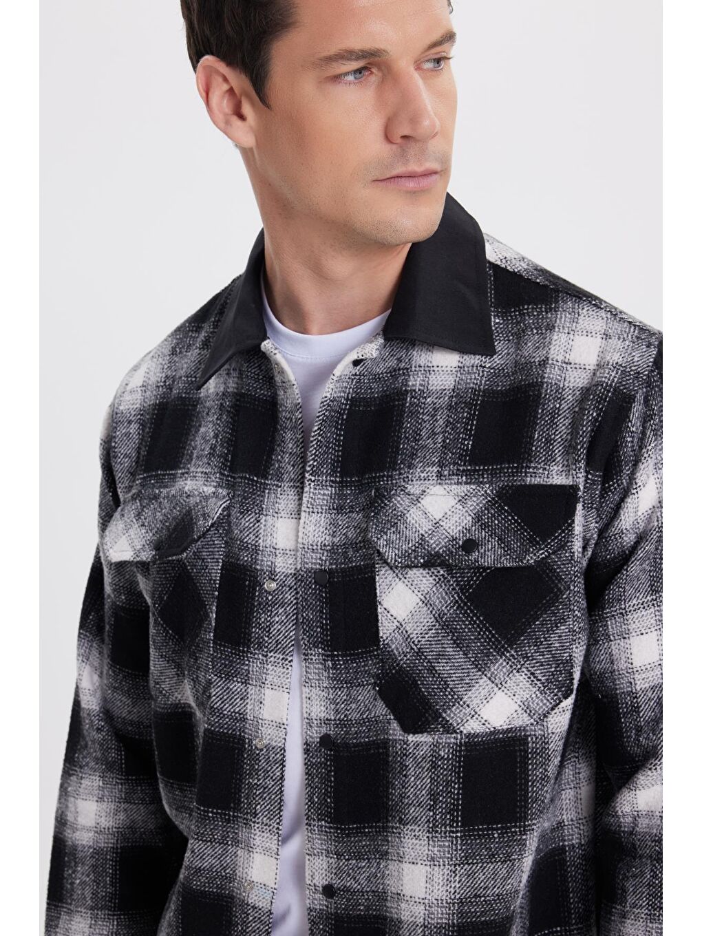 Karışık Erkek Slim Fit Dar Kesim Çift Cepli Kapaklı Spor Yaka Kareli Oduncu Gömlek-1