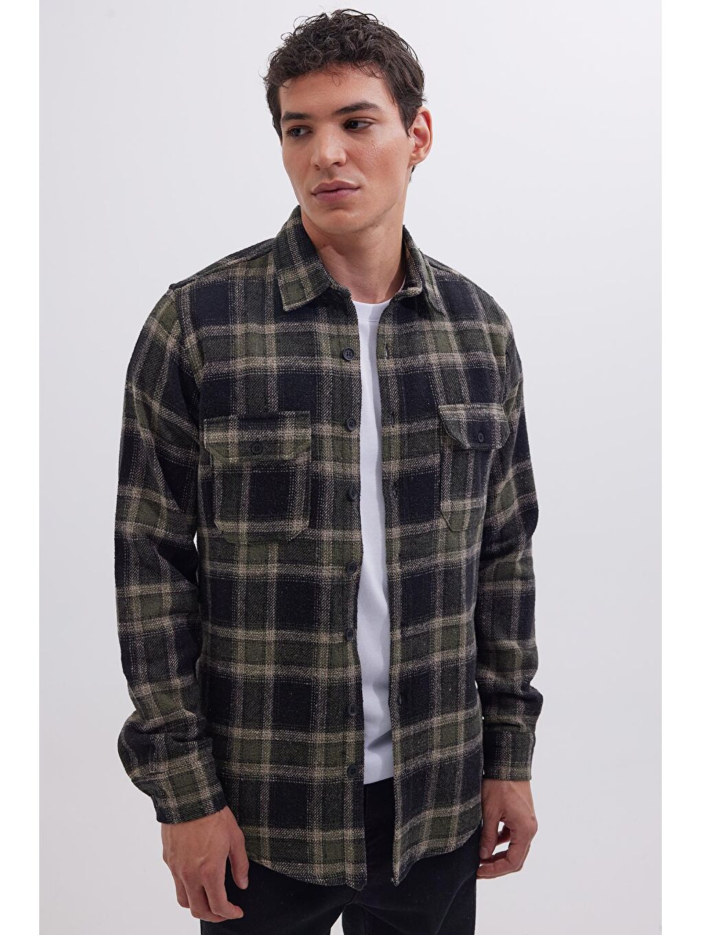 Karışık Erkek Slim Fit Dar Kesim Çift Cepli Kapaklı Spor Yaka Kareli Oduncu Gömlek-4