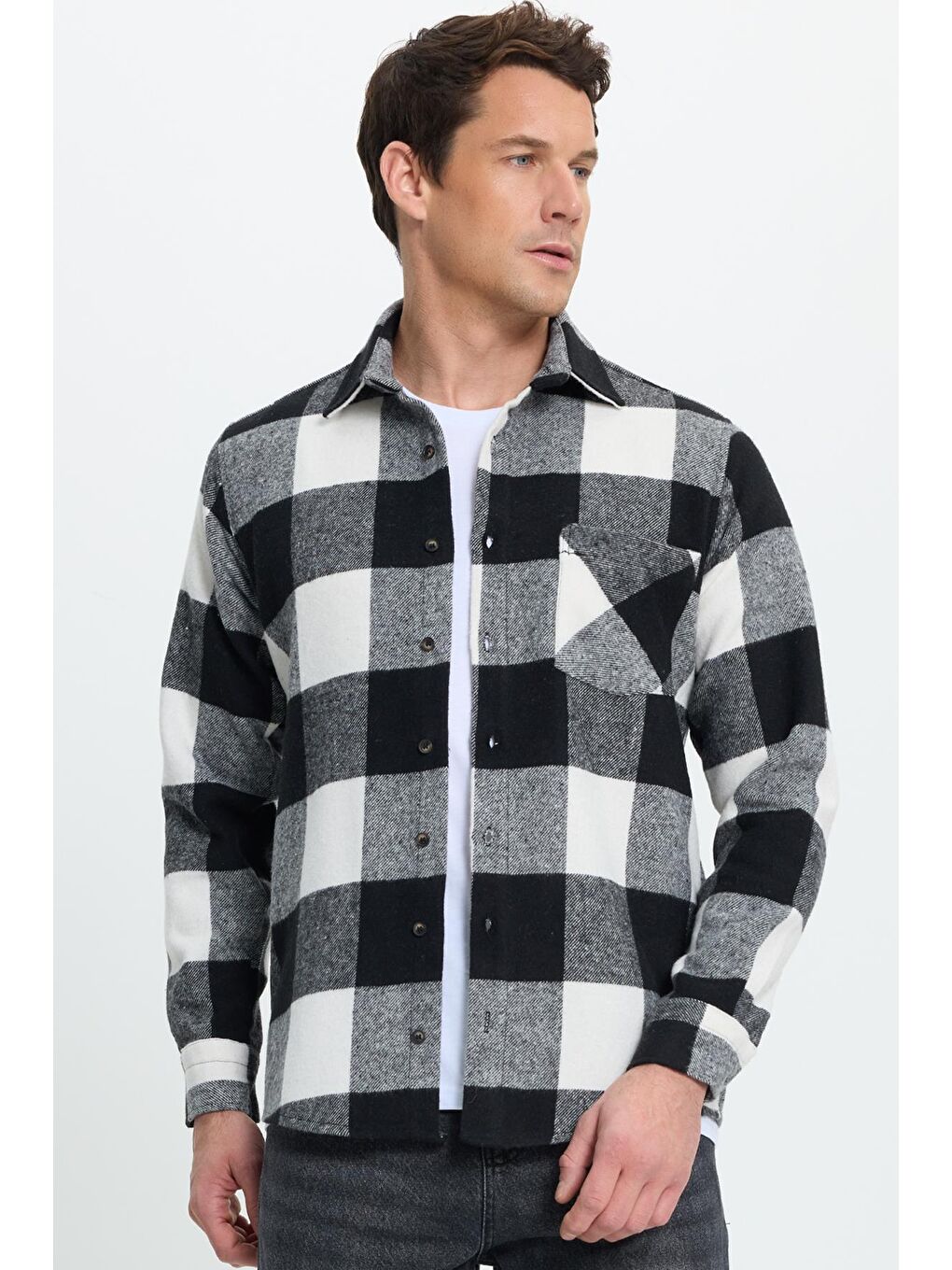 Karışık Erkek Regular Fit Klasik Kesim Kareli Cepli Oduncu Gömlek
