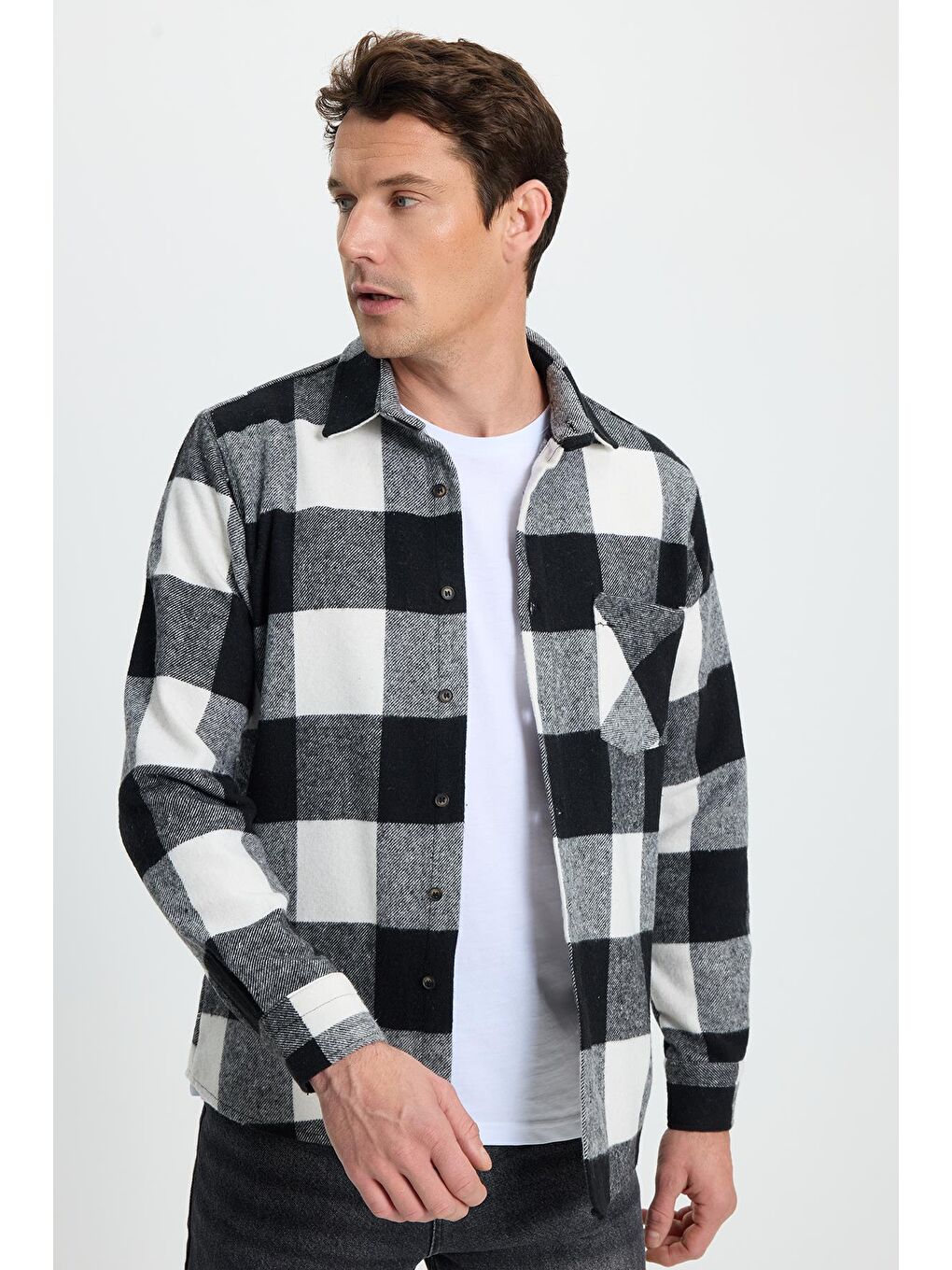 Karışık Erkek Regular Fit Klasik Kesim Kareli Cepli Oduncu Gömlek-1