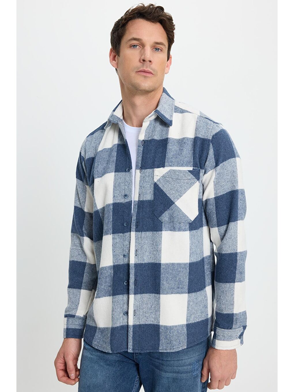 Karışık Erkek Regular Fit Klasik Kesim Kareli Cepli Oduncu Gömlek-1