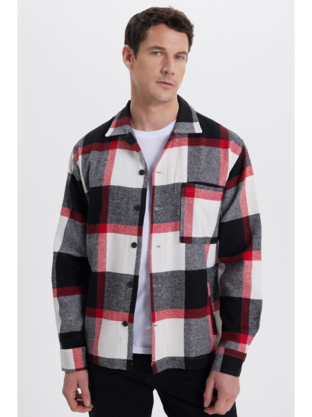 Karışık Erkek Relax Fit Rahat Kesim Spor Yaka Kareli Flotalı Cep Kışlık Gömlek