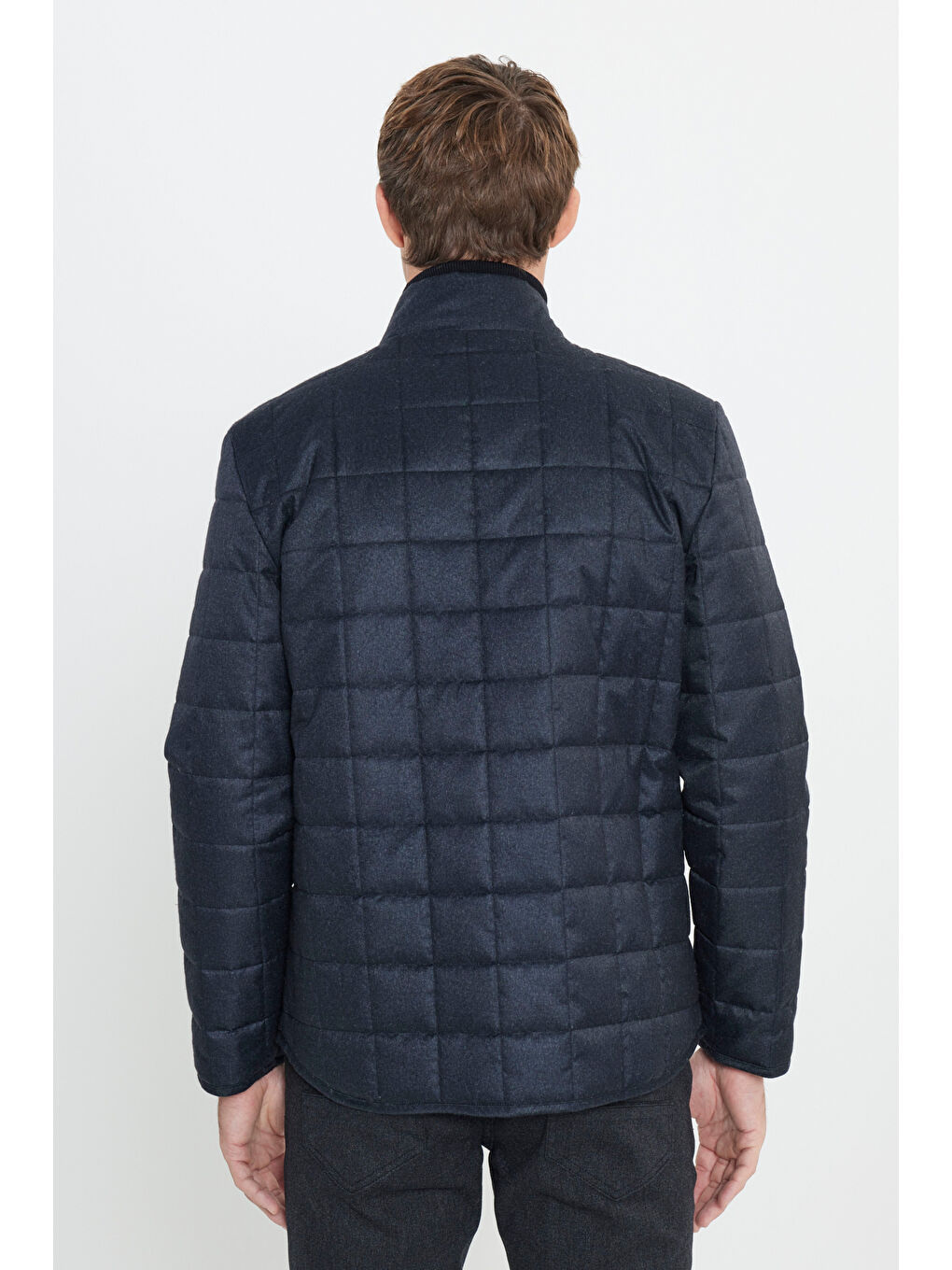 Erkek Lacivert Standart Fit Normal Kesim Dik Yaka Kapitone Desenli Yan Cepli Şişme Mont-4