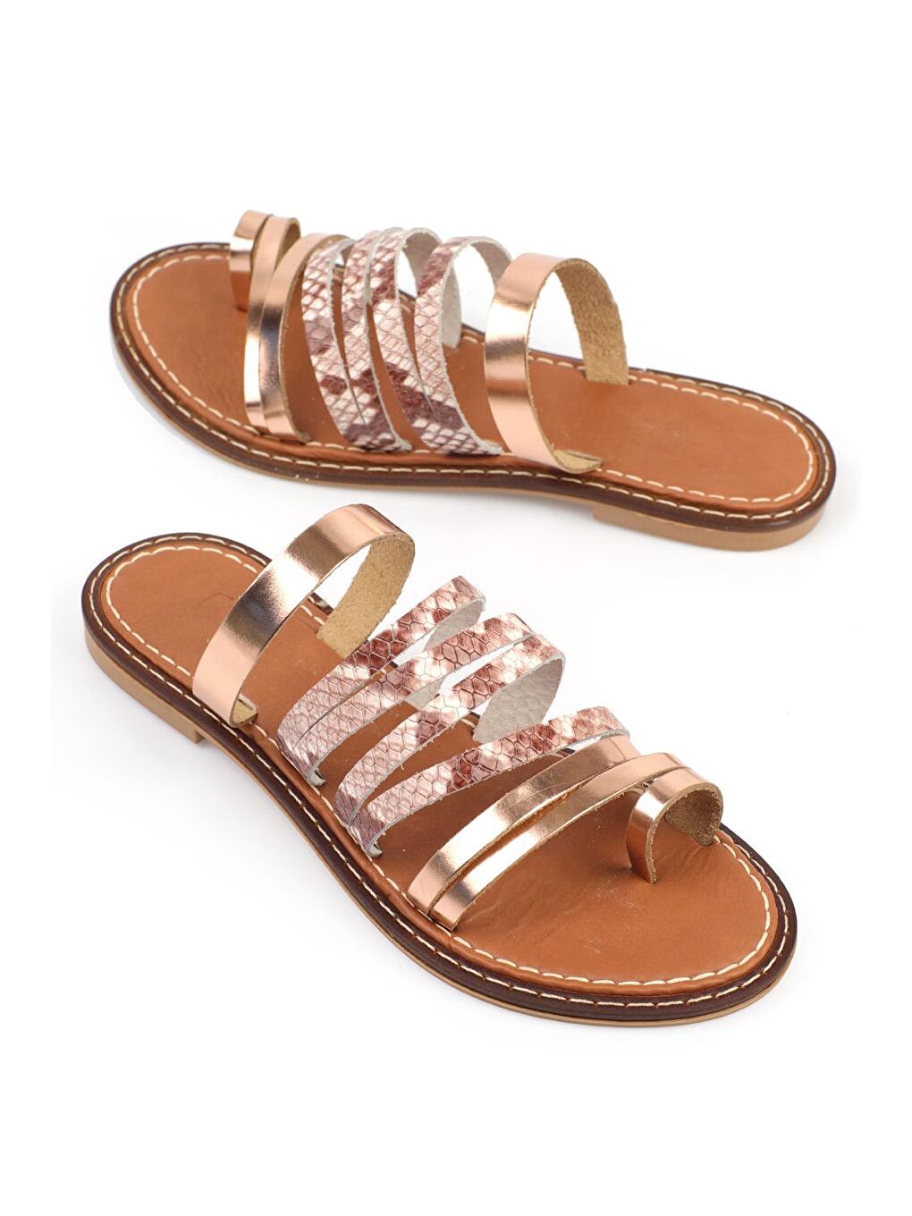 Pembe Baş Parmak Detaylı Bantlı Kadın Terlik-1