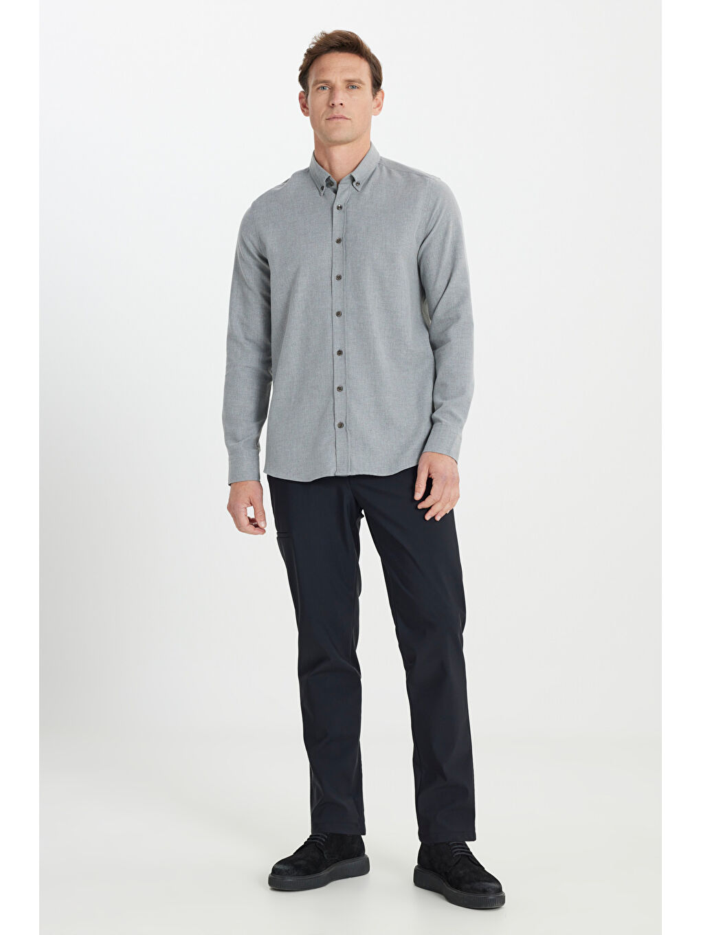 Erkek Açık Gri Pamuklu Flanel Slim Fit Dar Kesim Düğmeli Yaka Gömlek-1