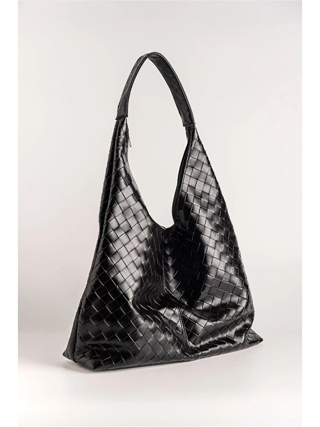 Siyah Lorissa Örgü Dokulu  Geniş Hacimli  Tasarım Kadın Omuz Çantası BP 4847O