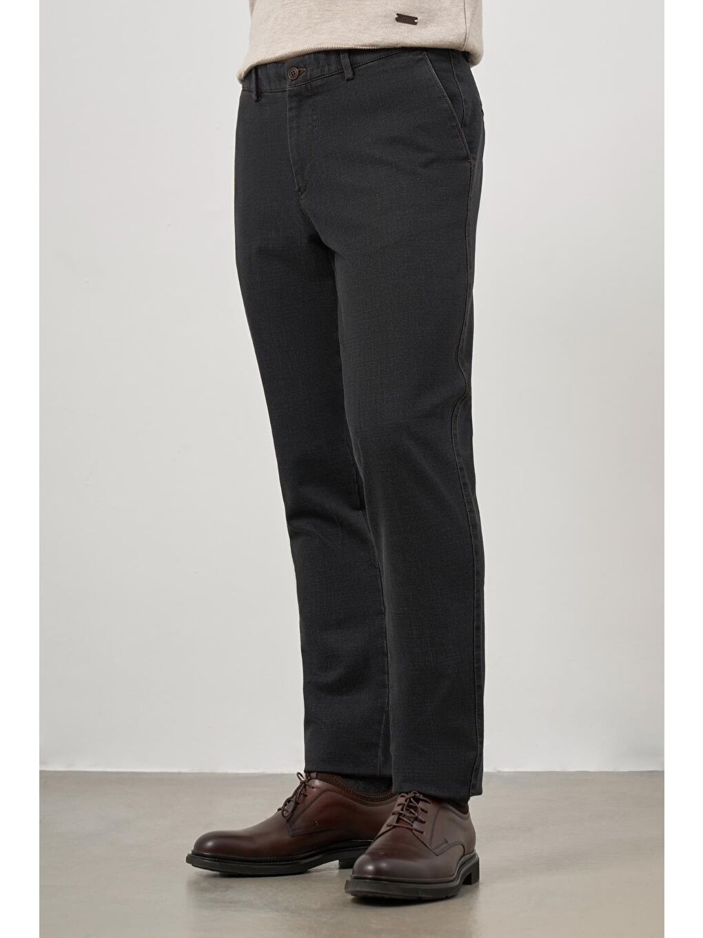 Koyu Antrasit Pamuklu Yandan Cepli Casual Comfort Fit Chino Pantolon 1003245155-4