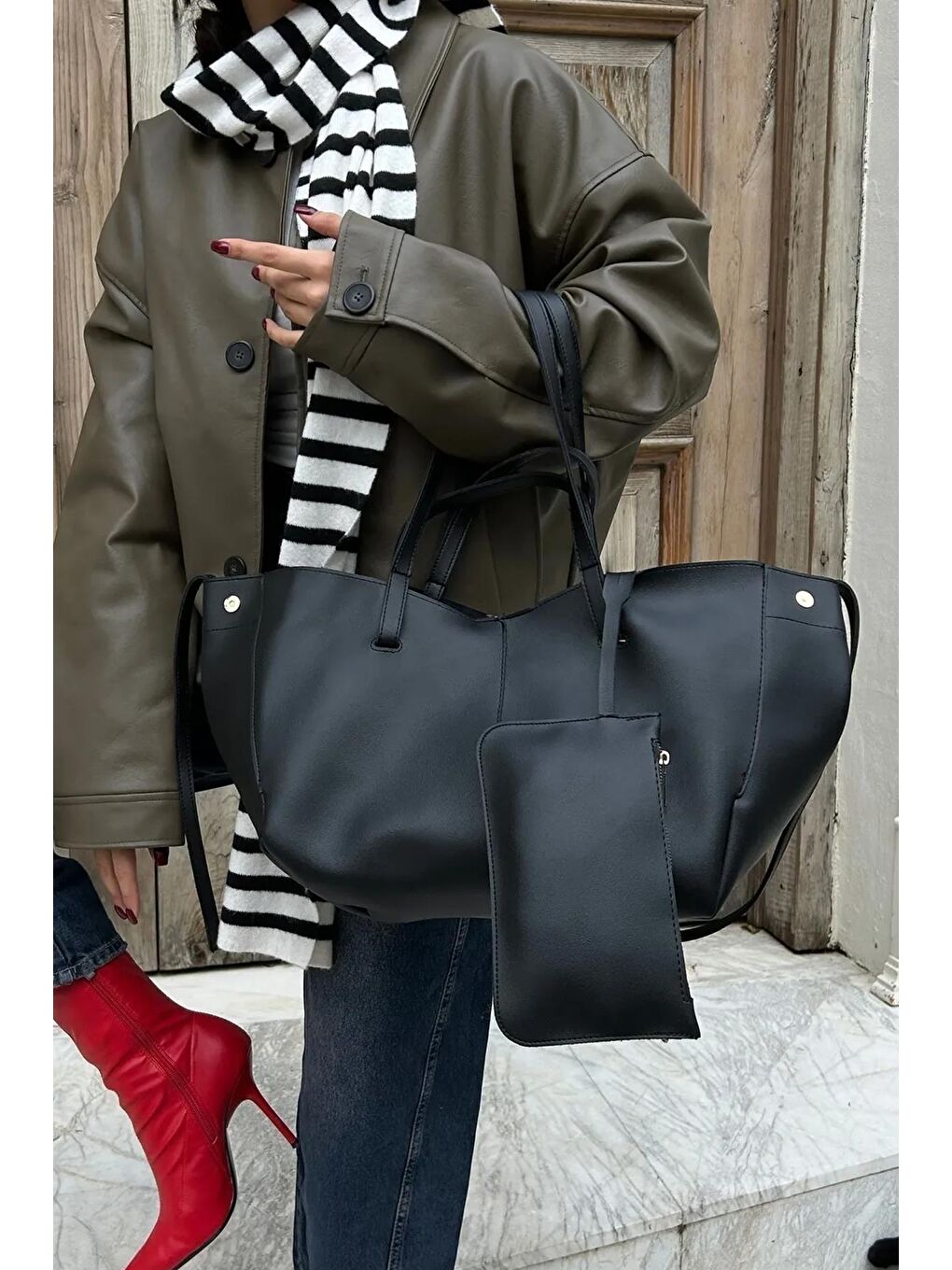 Siyah Rovena Büyük Boy, Mıknatıslı, Ek Cüzdanlı Kadın Omuz Çantası BP-4846O-2