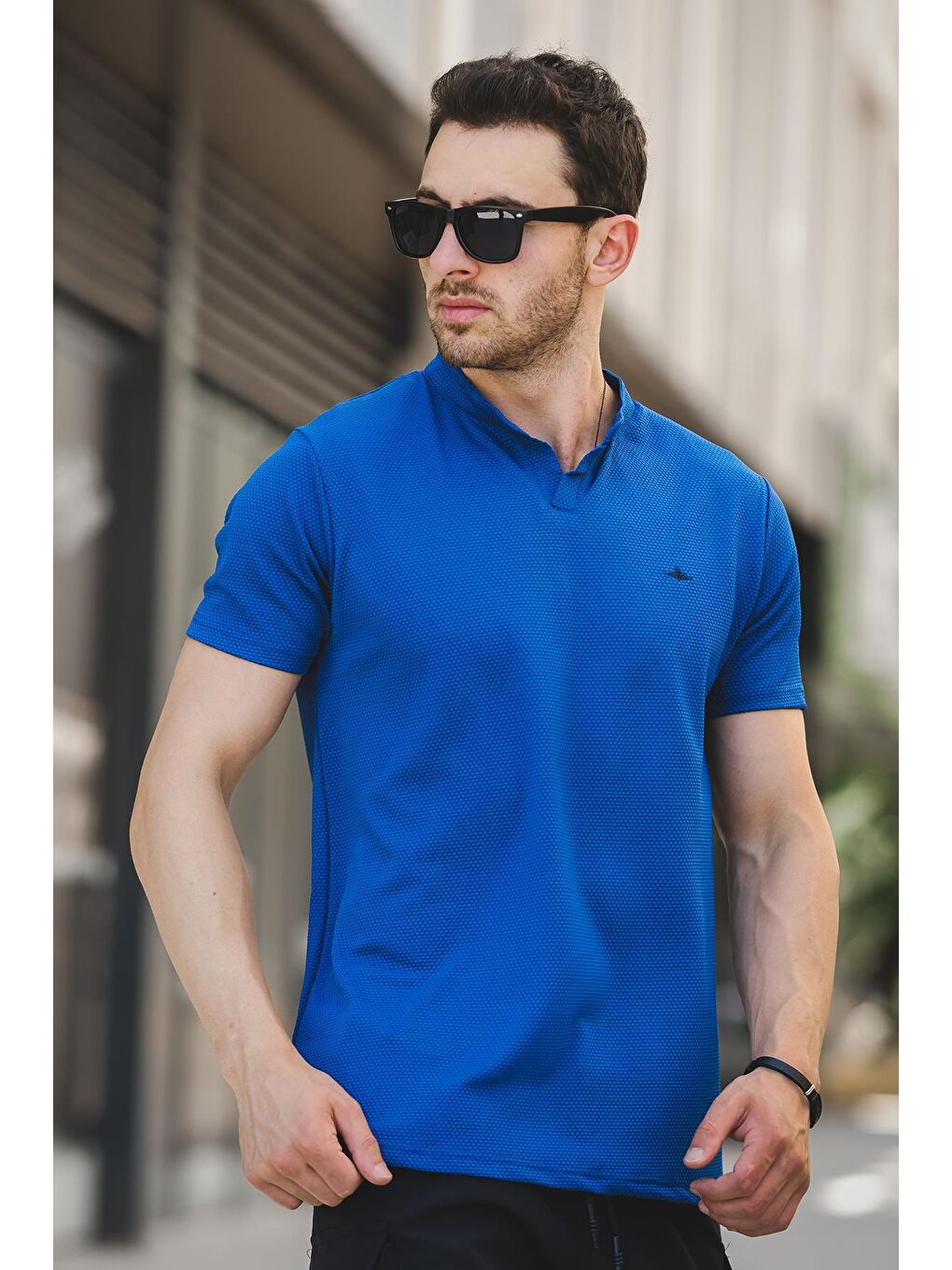 Mavi Dino V Hakim Yaka Petek Kumaş Erkek Tişört-2