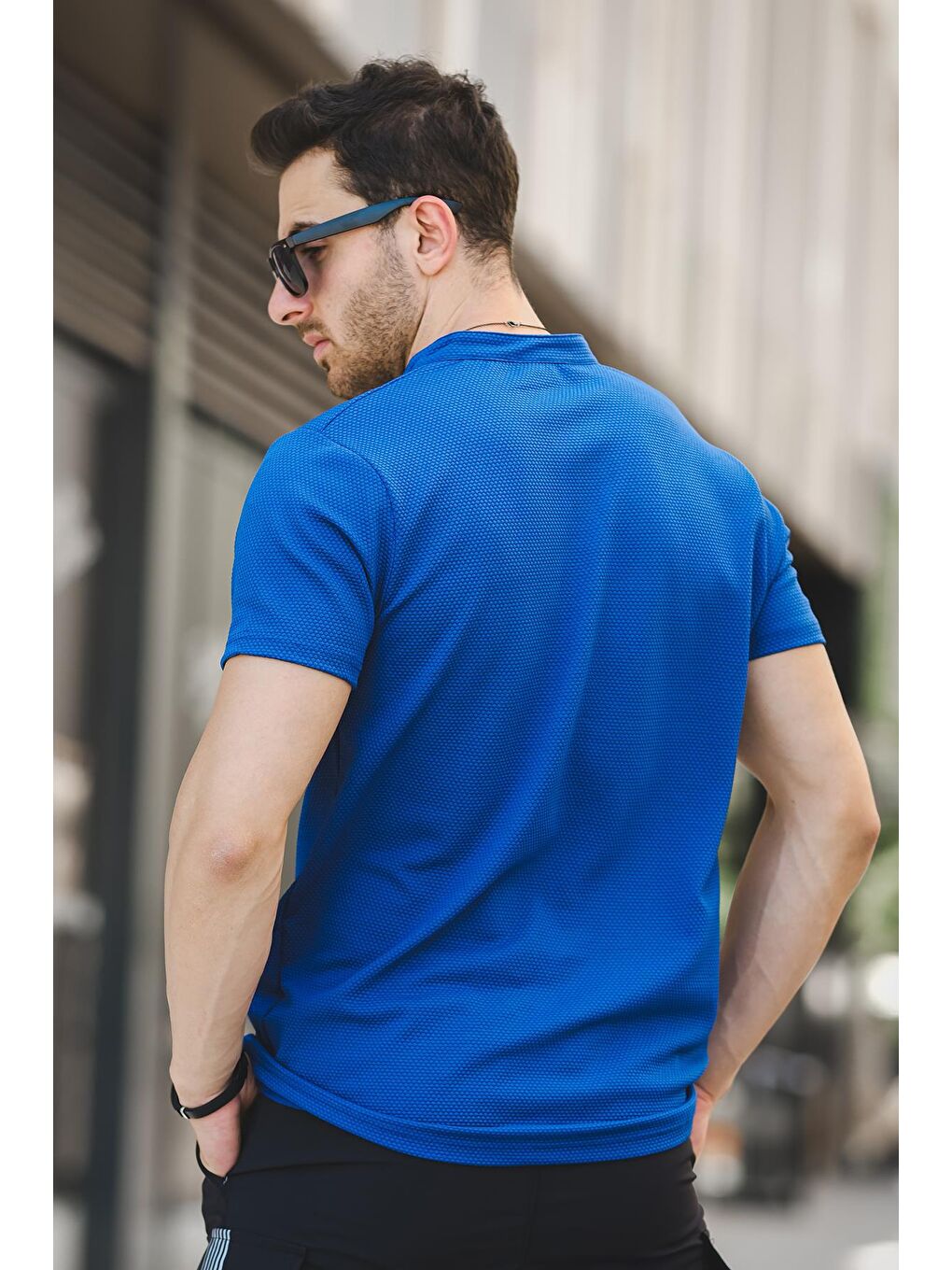 Mavi Dino V Hakim Yaka Petek Kumaş Erkek Tişört-3