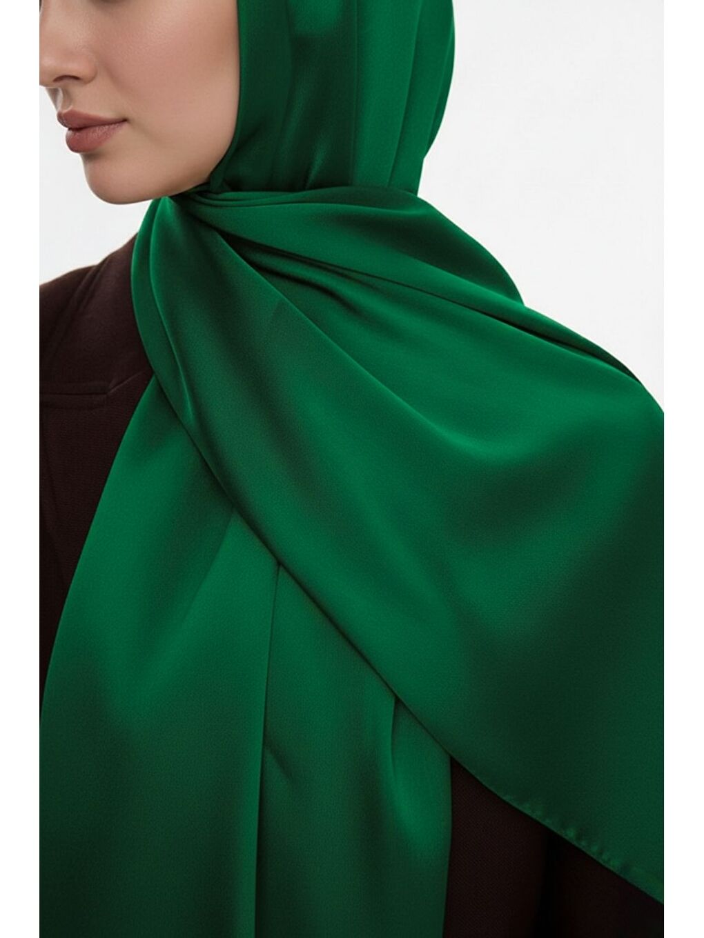 & YAQA Özel Saten Dokulu Zümrüt Yeşili Şal-2